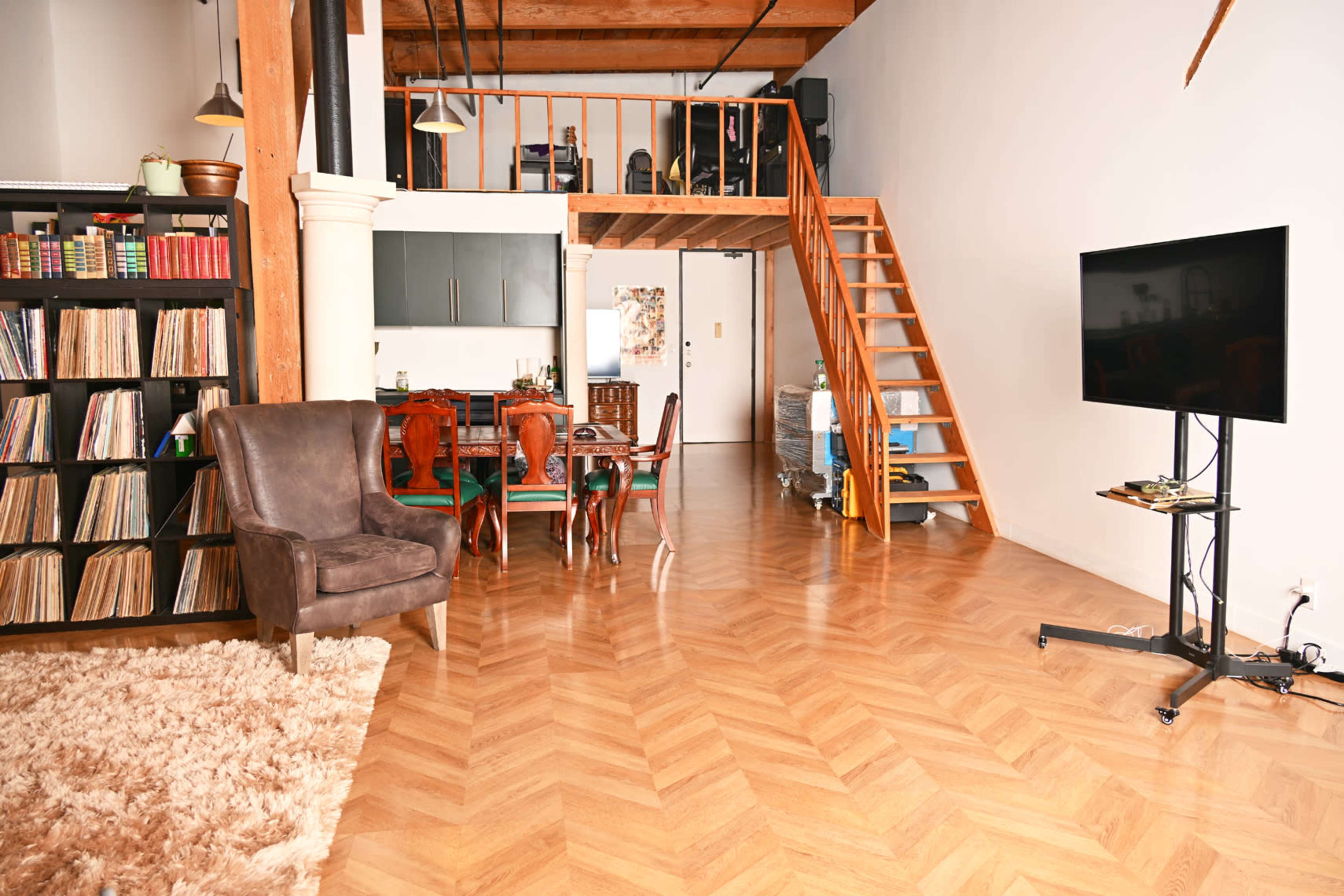 Stylish 1,400 sq ft Arts District Loft with Exposed Brick. Image in Downtown Los Angeles, Los Angeles, CA