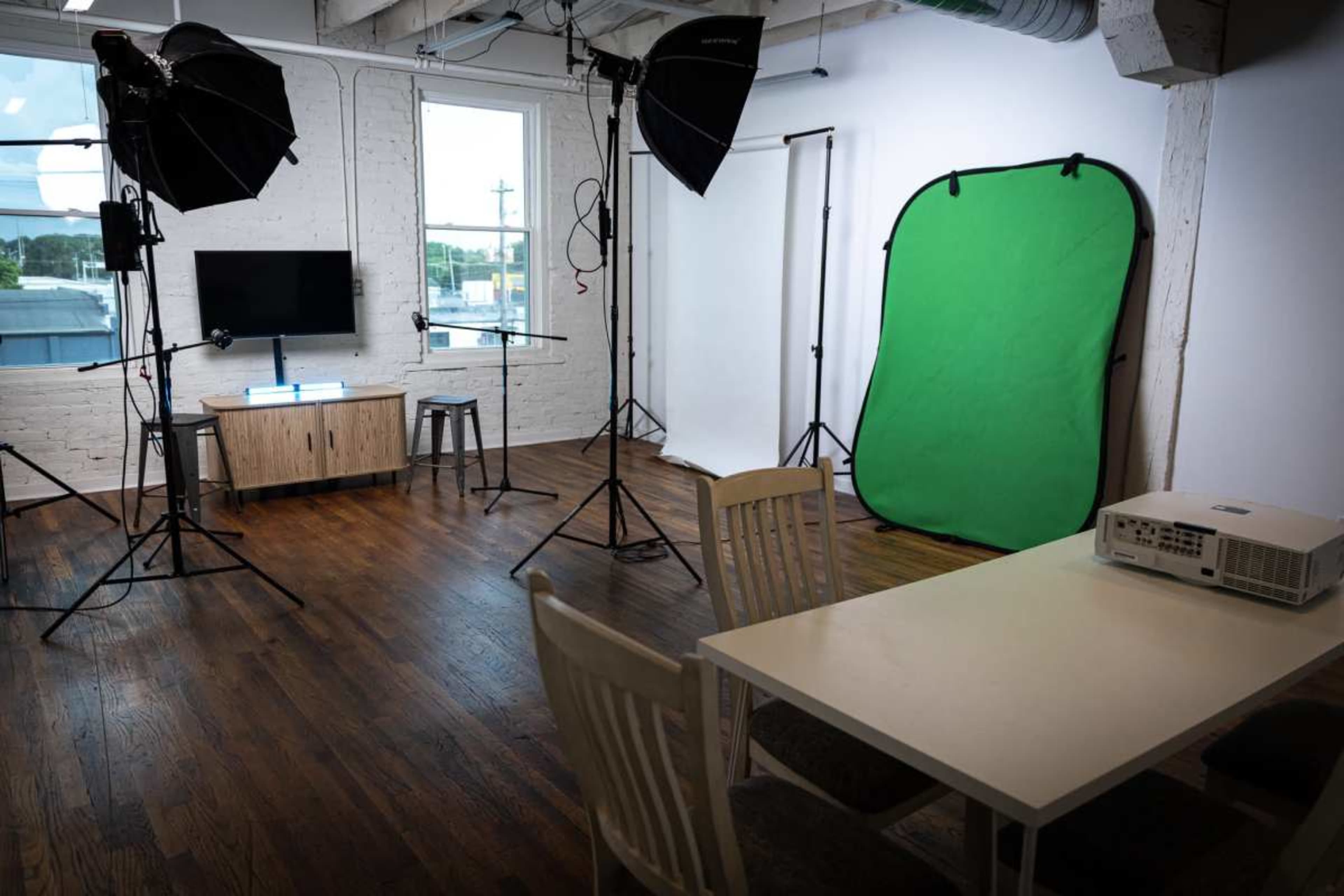 ESC Studio Image in South Side, Columbus, OH