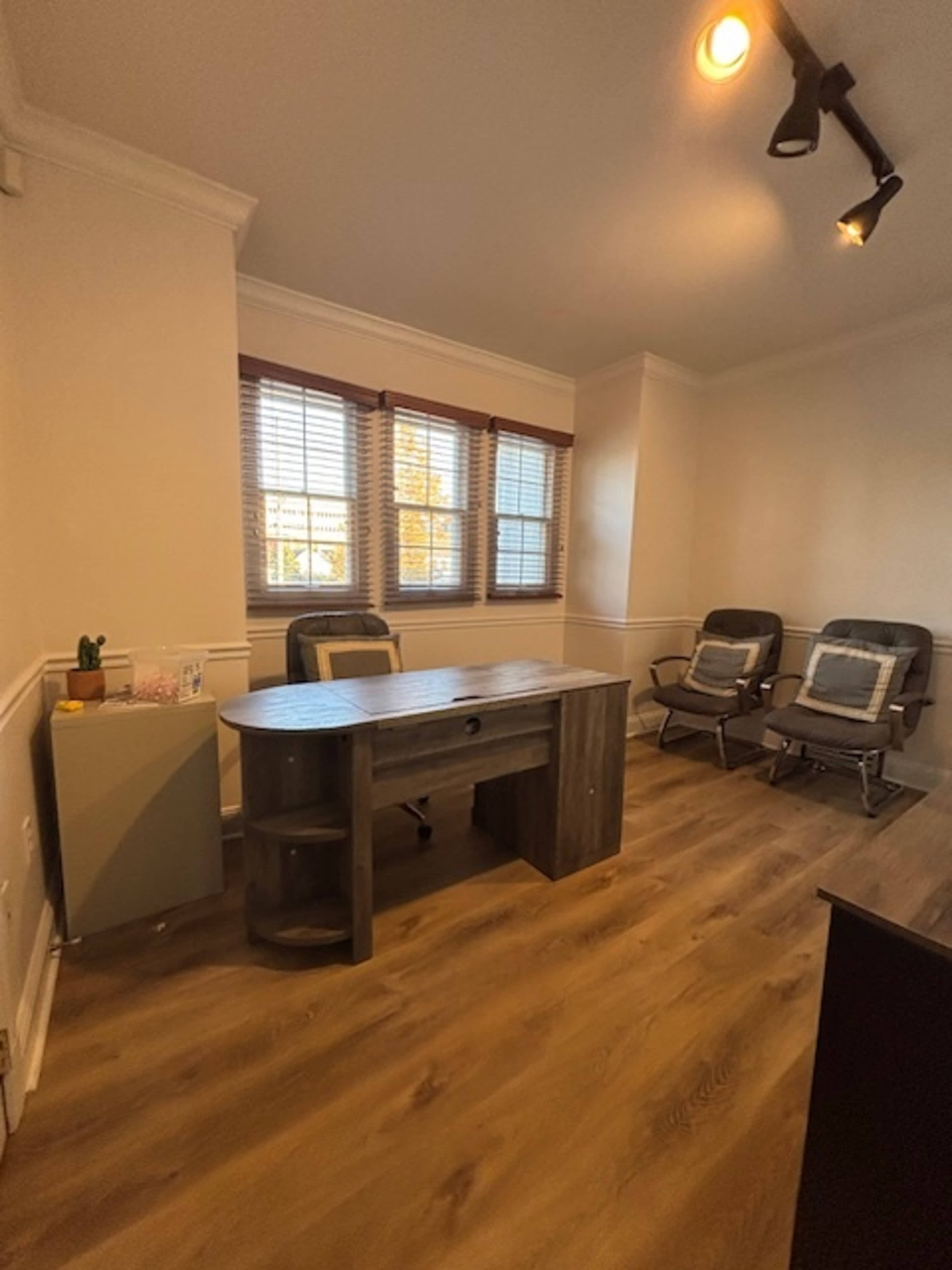 Towson Creative Workspace Office with Parking & Amenities Image in Towson, Towson, MD