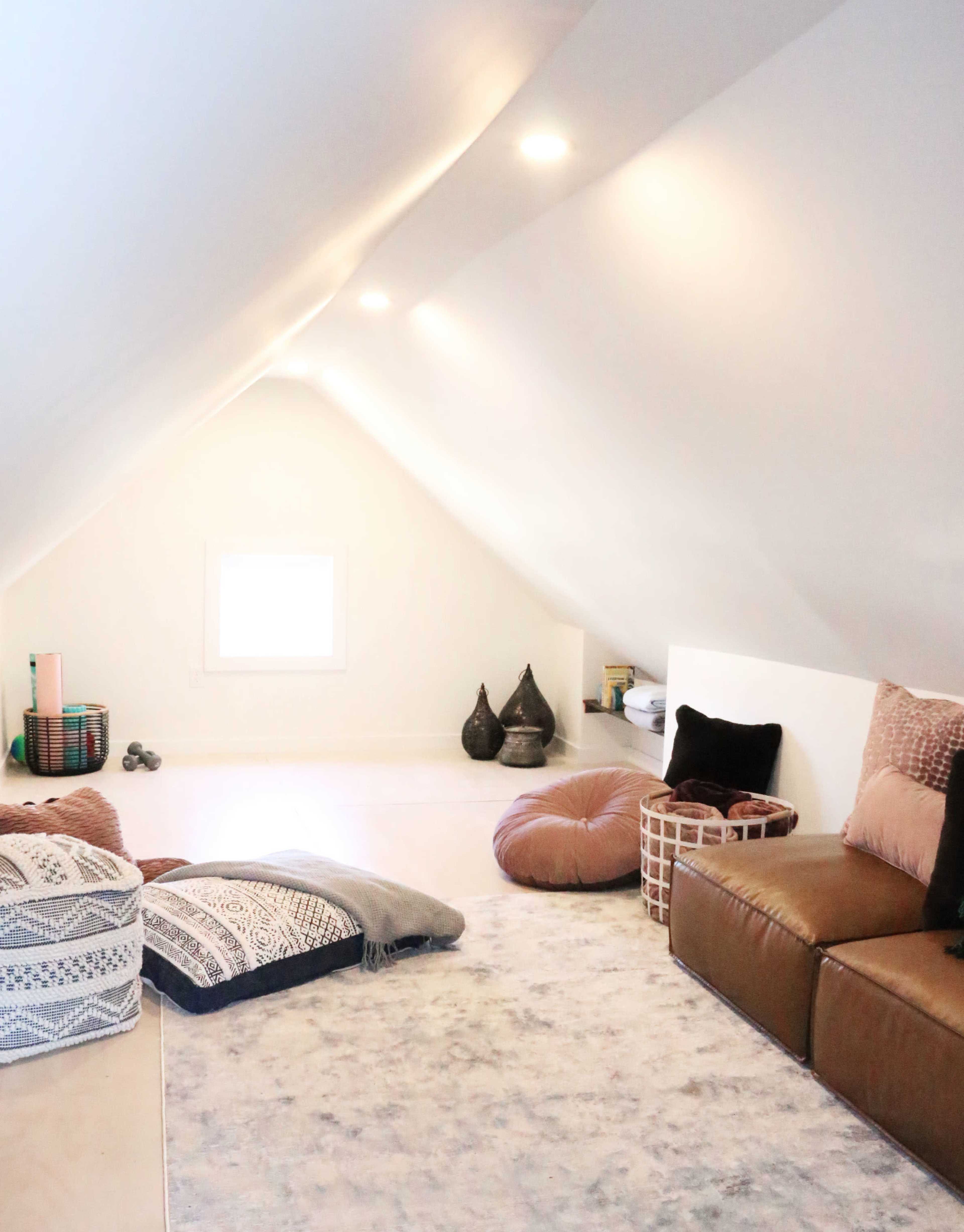 Create Content in a Charming Victorian Image in Kingston, Kingston, NY