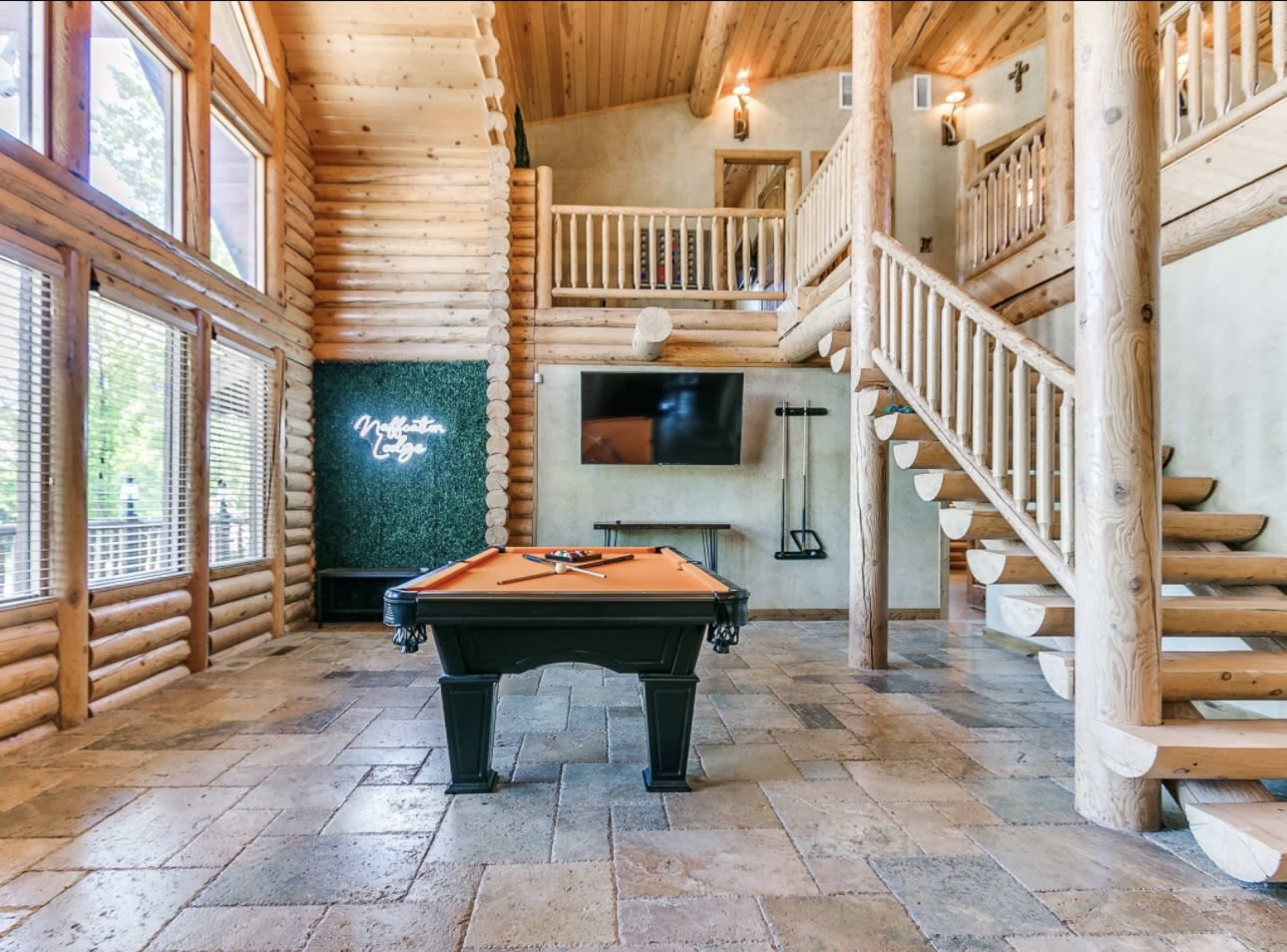 OKC Cabin Getaway • Hot Tub • Games • Near OKC Airport Image in Southwest Oklahoma City, Okc, OK