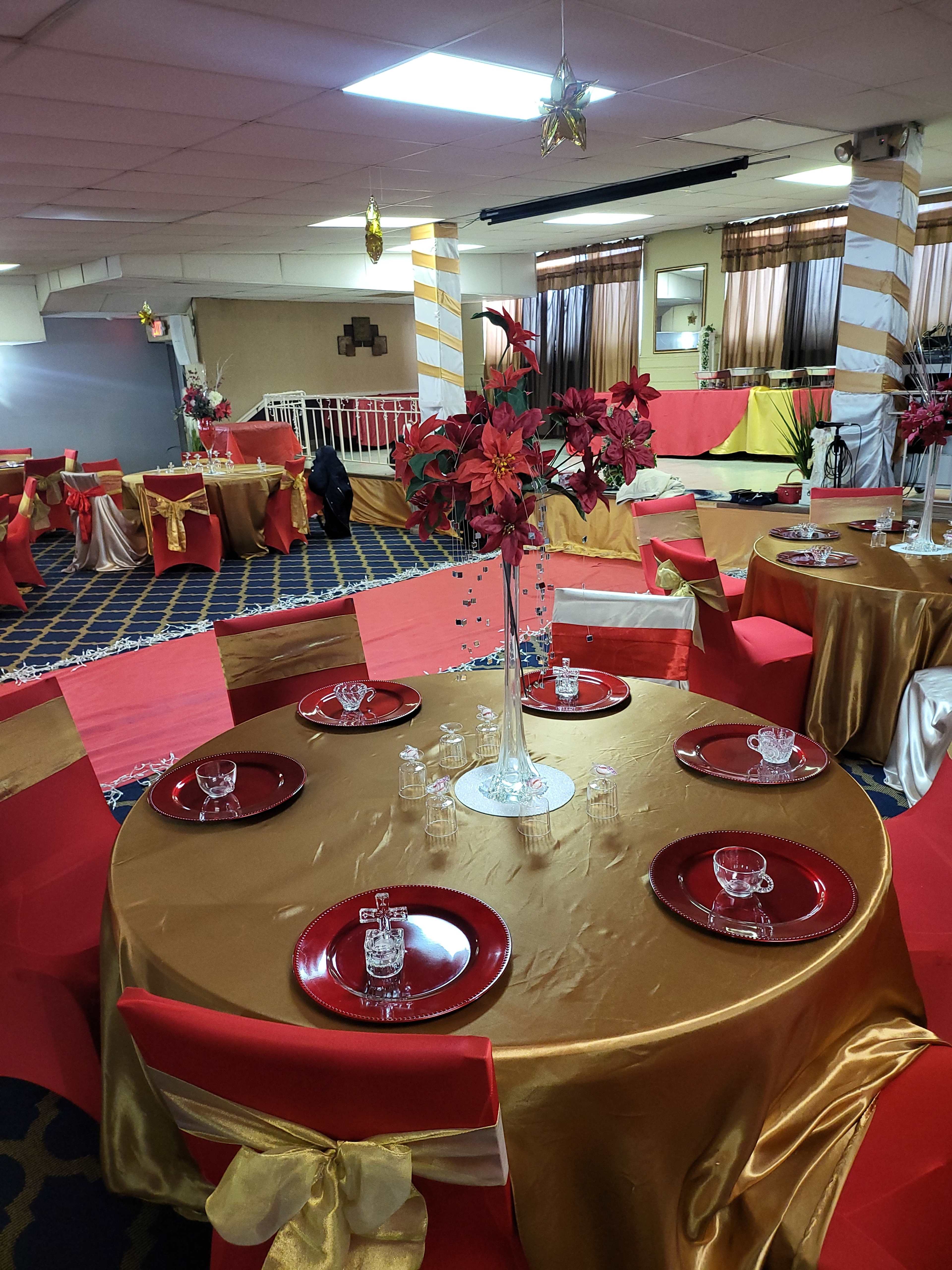 Suburban location with ample free parking Image in Bedford, Bedford, OH