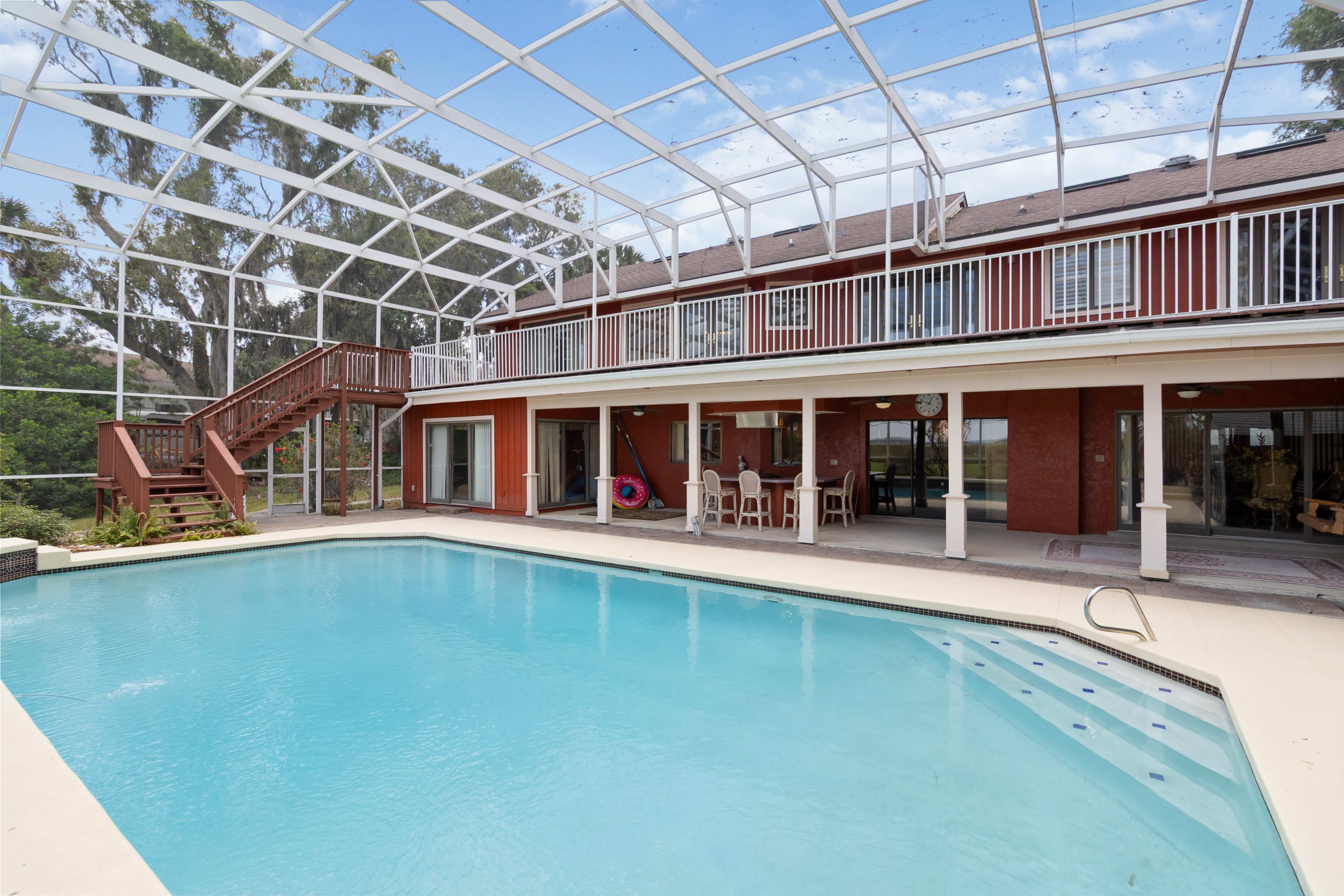 Minimalist Poolside Setting for Creative Productions Image in , Kissimmee, FL