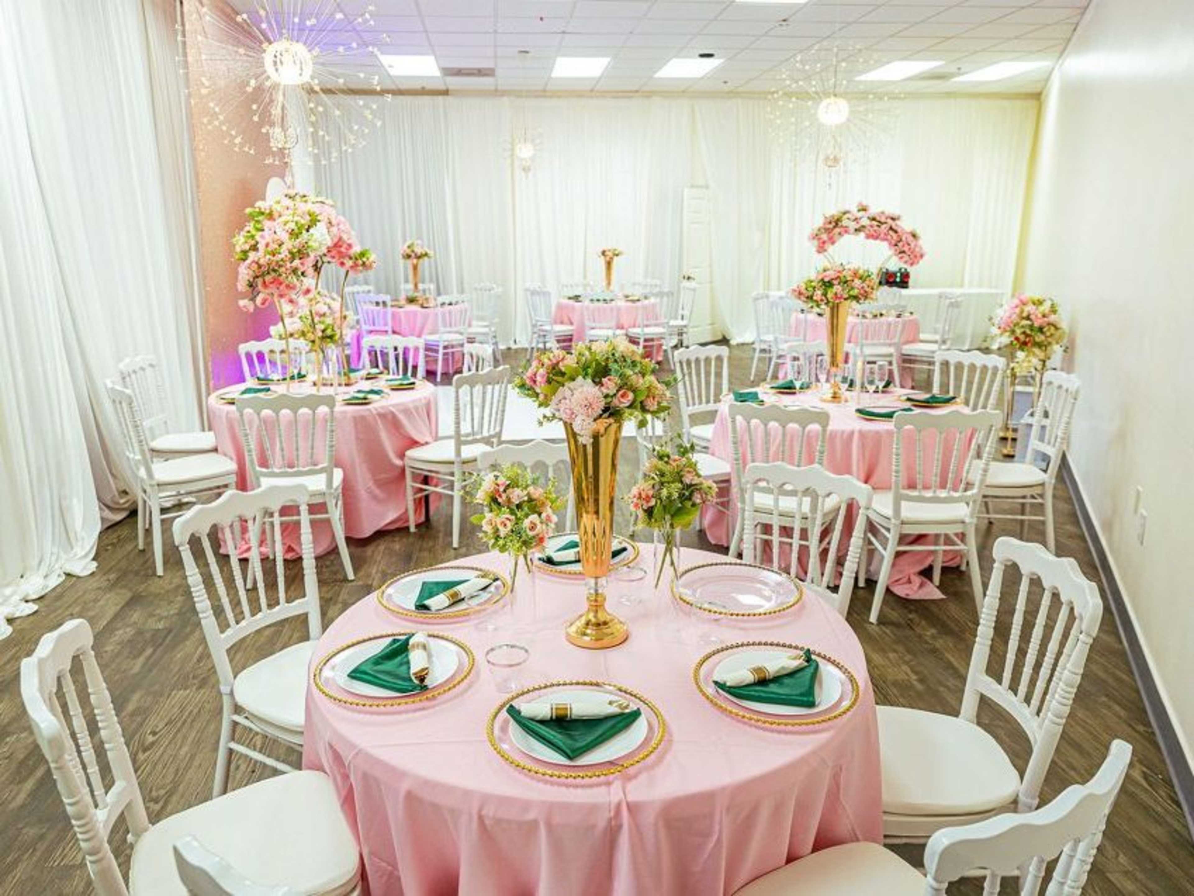 Full Decor Package