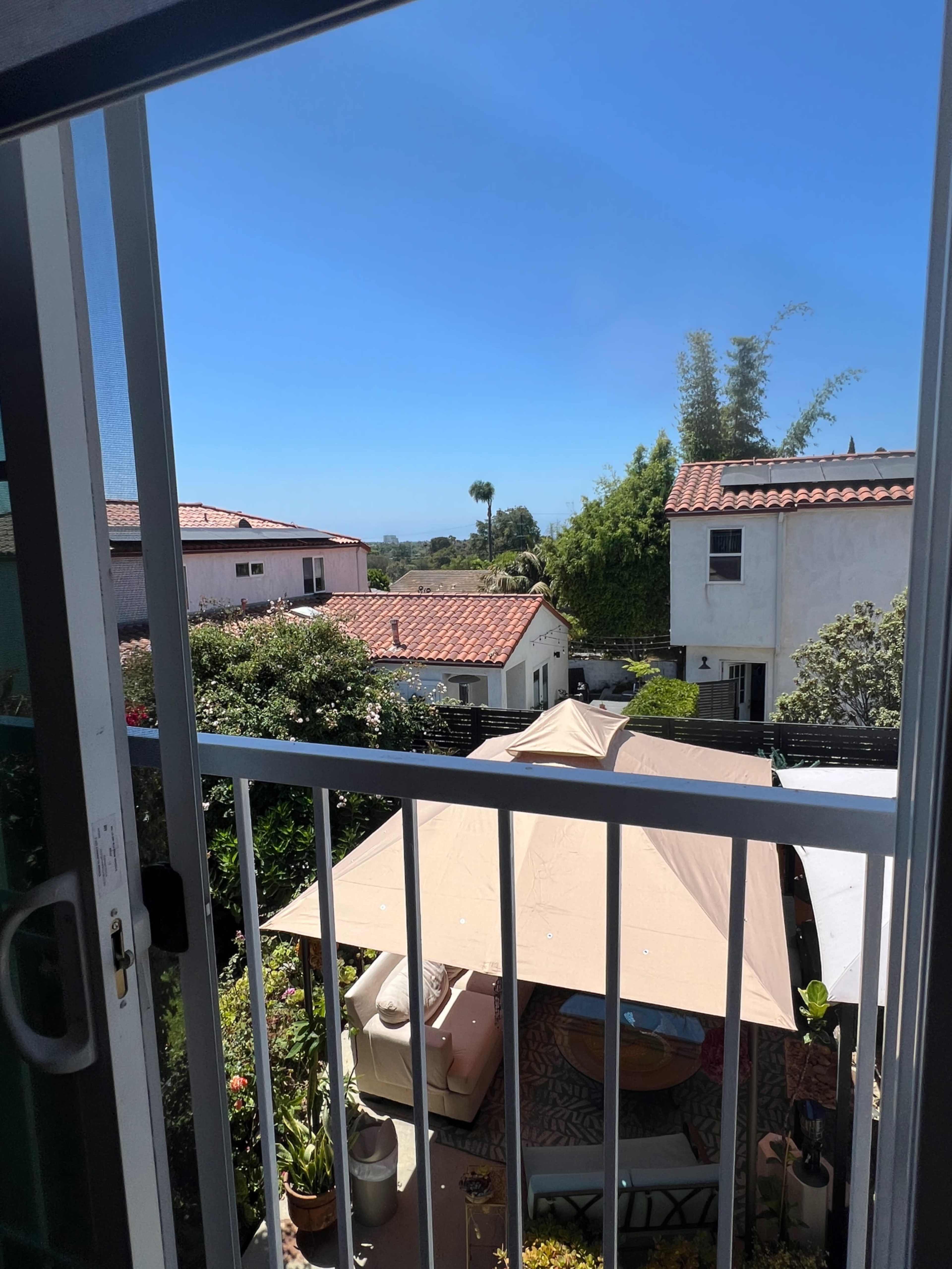 Studio with Ocean View Image in Mar Vista, Los Angeles, CA