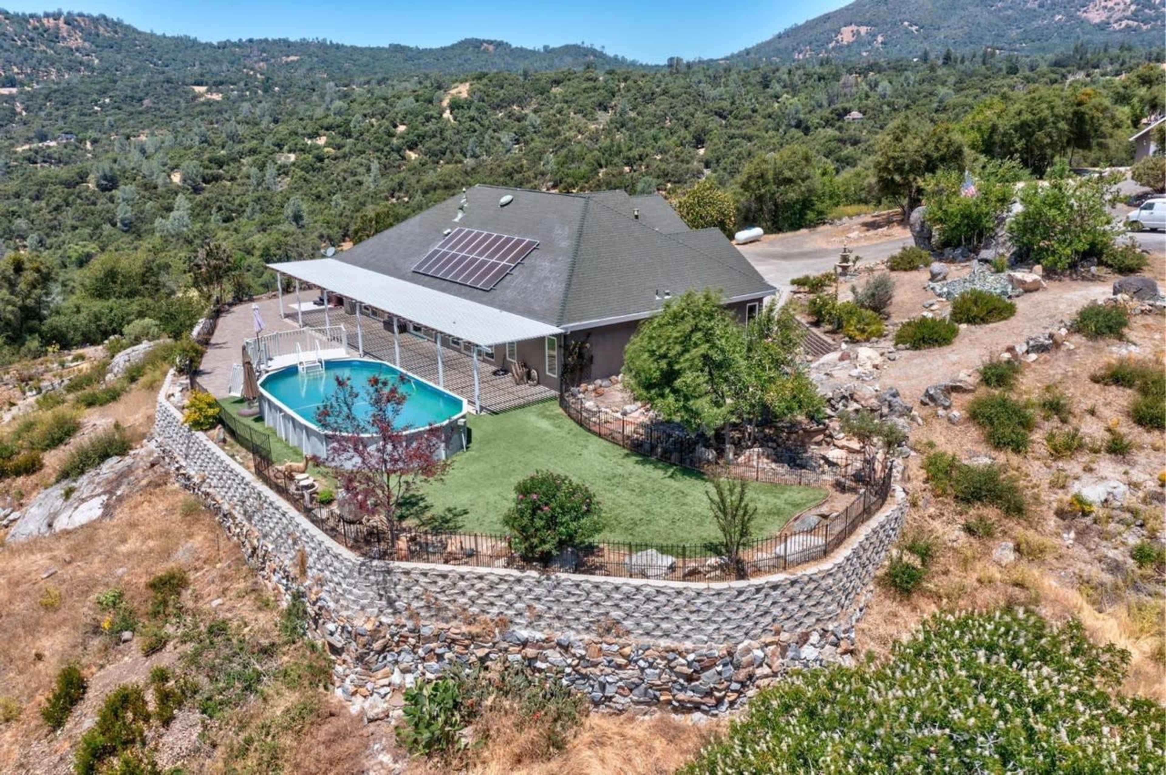 Stargaze Retreat with Amazing View and Venue Image in Ahwahnee, ahwahnee, CA