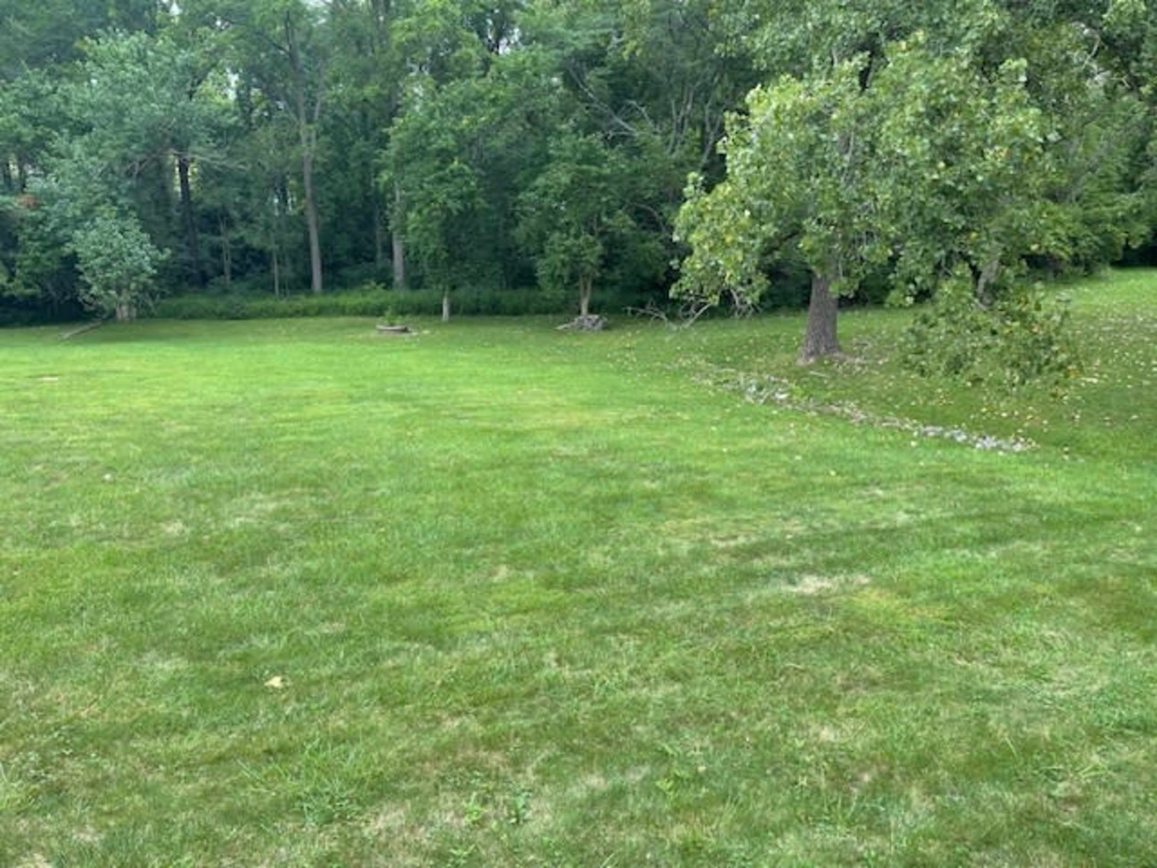 Versatile Outdoor Canvas – Shoots, Gatherings, & Creative Projects Image in Geist Valley Estates, Indianapolis, IN