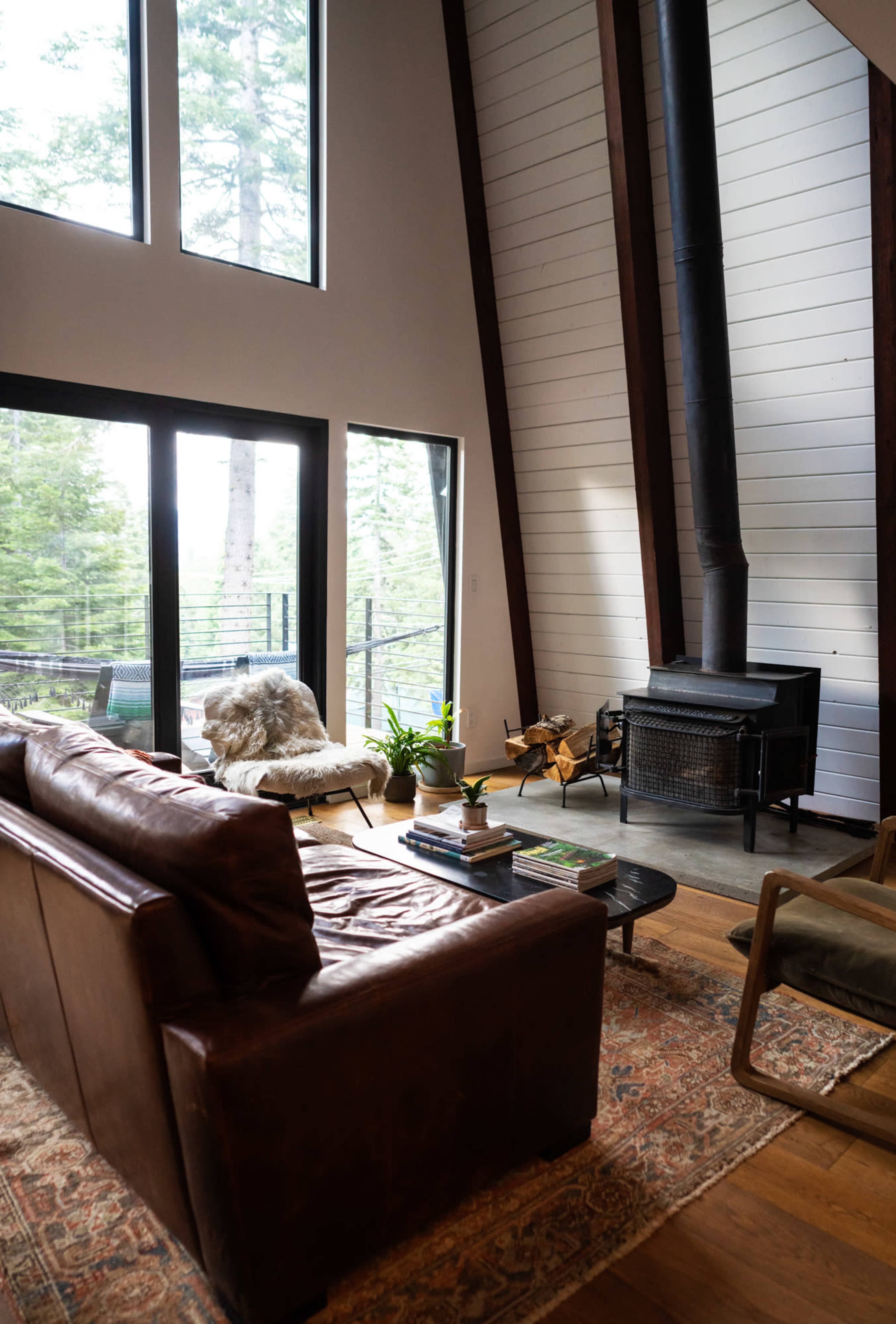 Blackhouse Hideaway Luxury Forest Escape + Hot Tub Image in Truckee, Truckee, CA