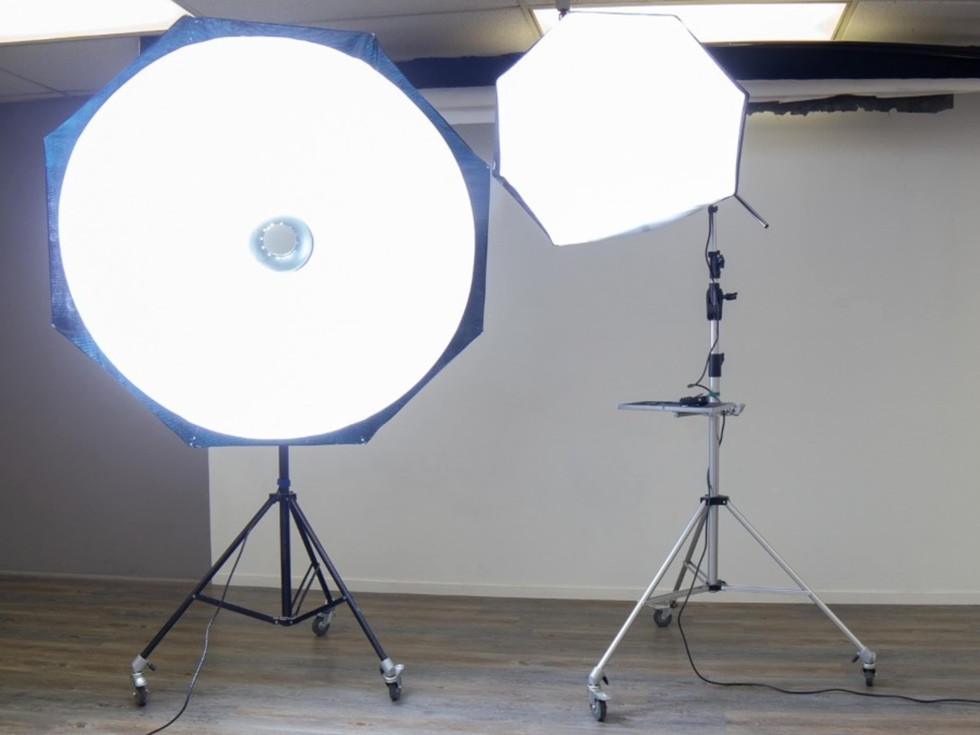 Use of monolights, octoboxes, striplights, more