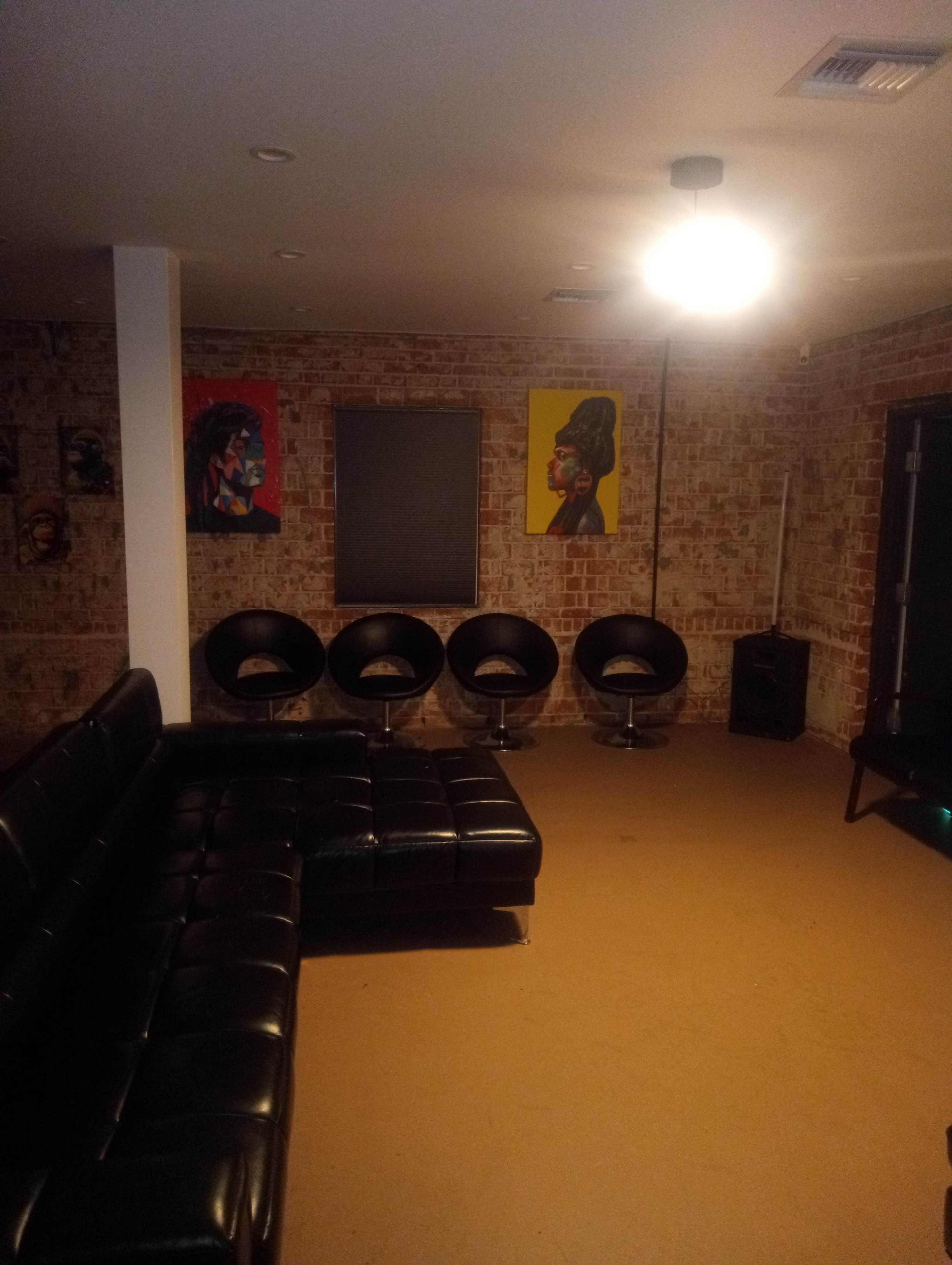 near 3000sq feet with multiple rooms available for rent and available V.I.P section Image in North Mountain Village, Phoenix, AZ