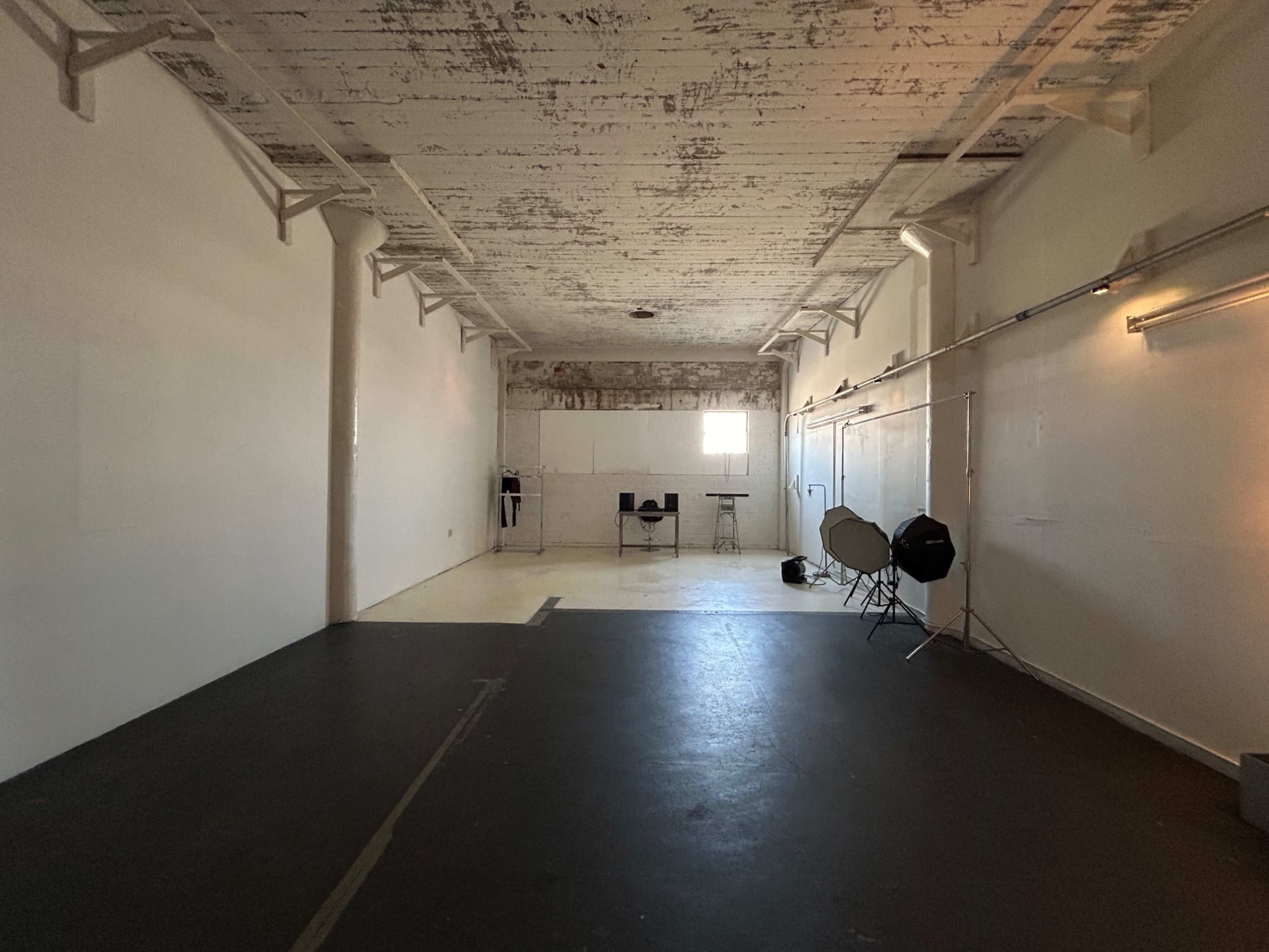 east downtown studio, exhibition space, photography, industrial Image in Downtown Houston, HOUSTON, TX