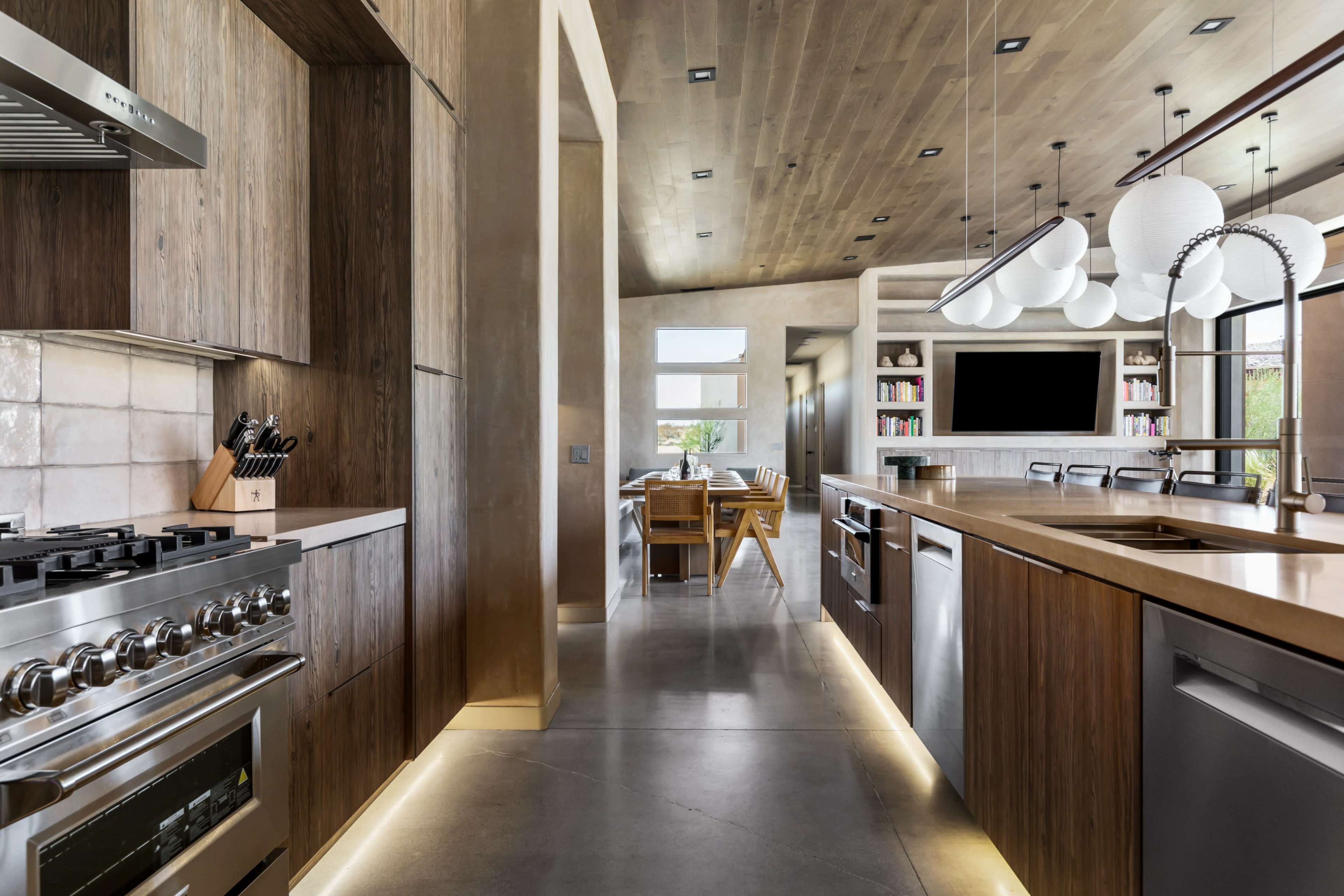 Peak by Fieldtrip | 8 BR Modern Oasis | 2 Pools Image in , Joshua Tree, CA