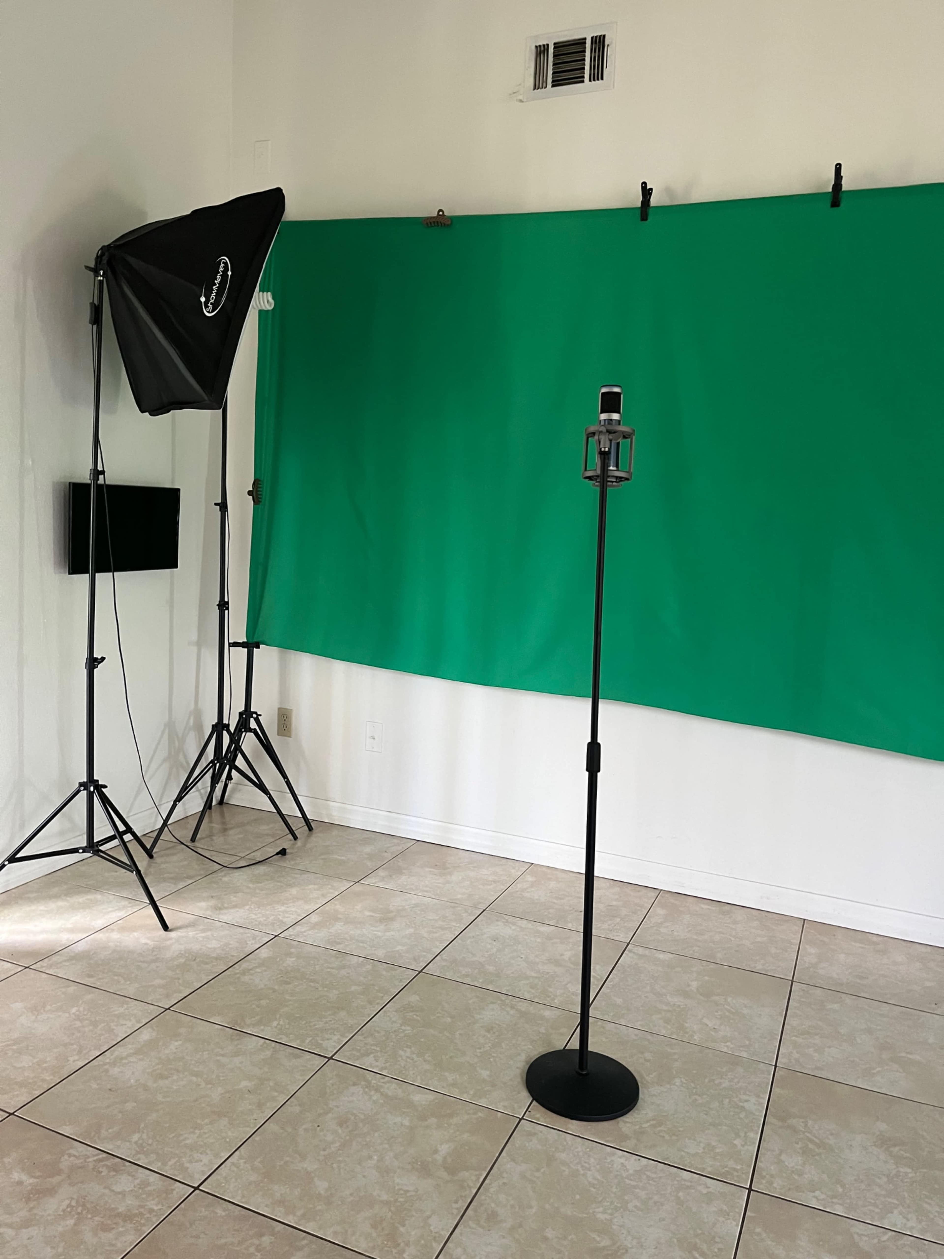 Orlando Green Screen for Use Image in Sherwood Forest, Orlando, FL