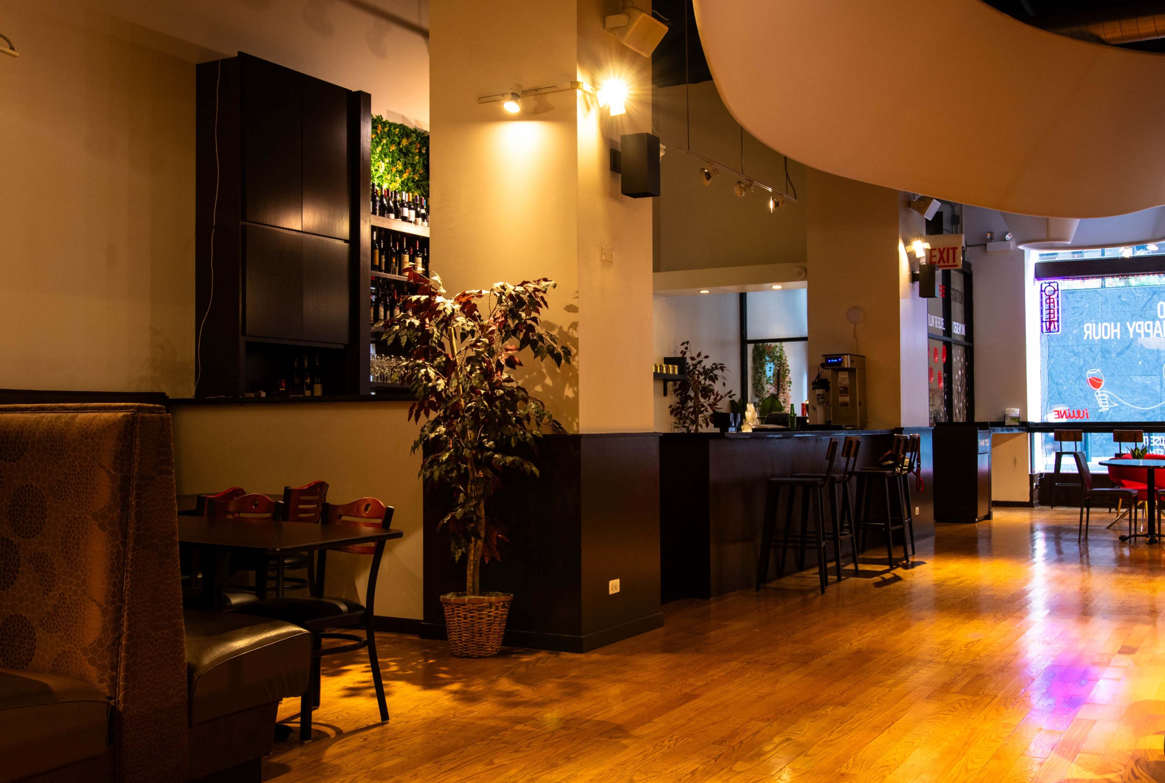 Sleek Chicago Venue for Dinners, Meetings & Celebrations Image in Chicago Loop, Chicago, IL