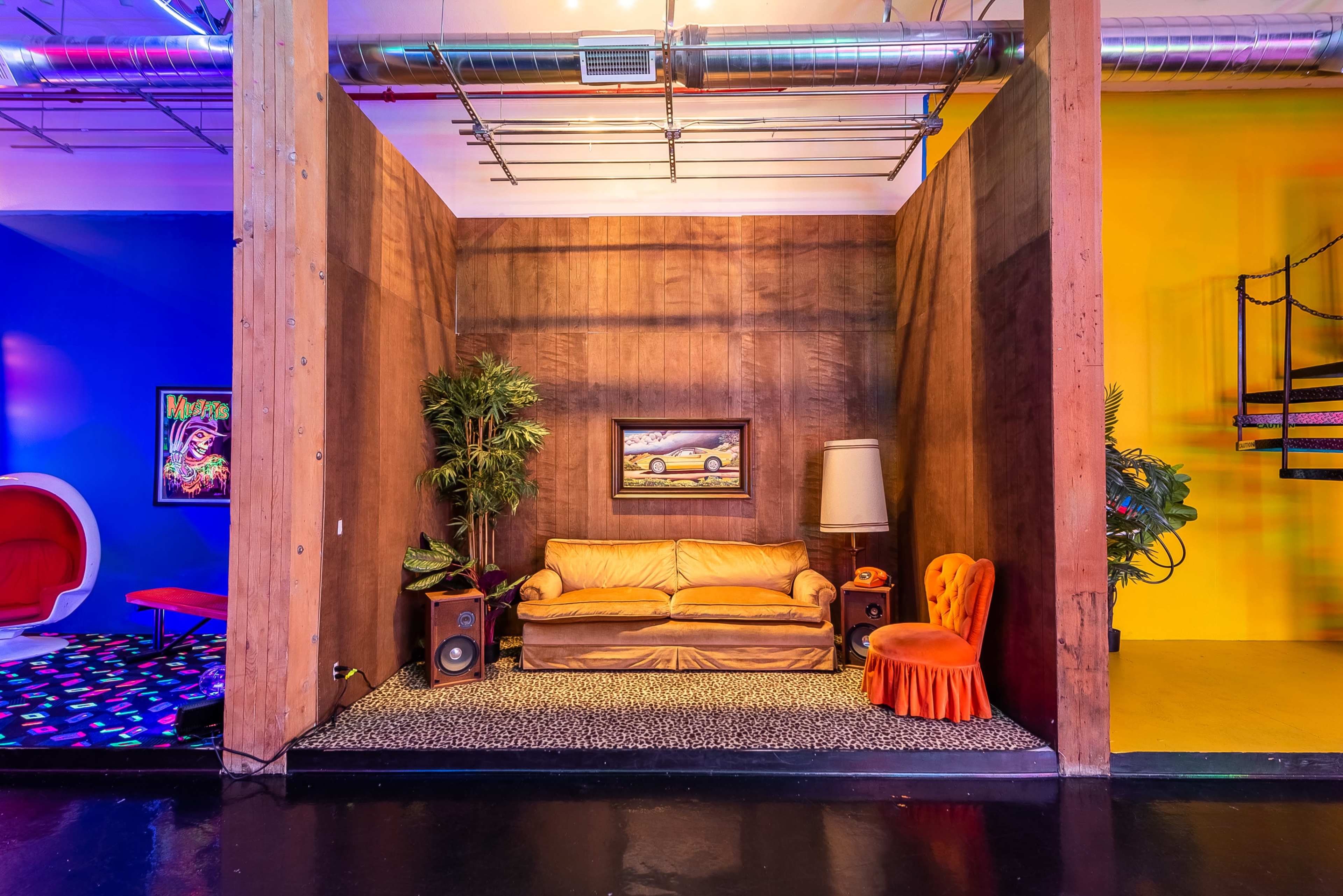 GROUND LEVEL STUDIOS/ 4500 SQFT / PRIVATE ALLEY Image in Central LA, Los Angeles, CA