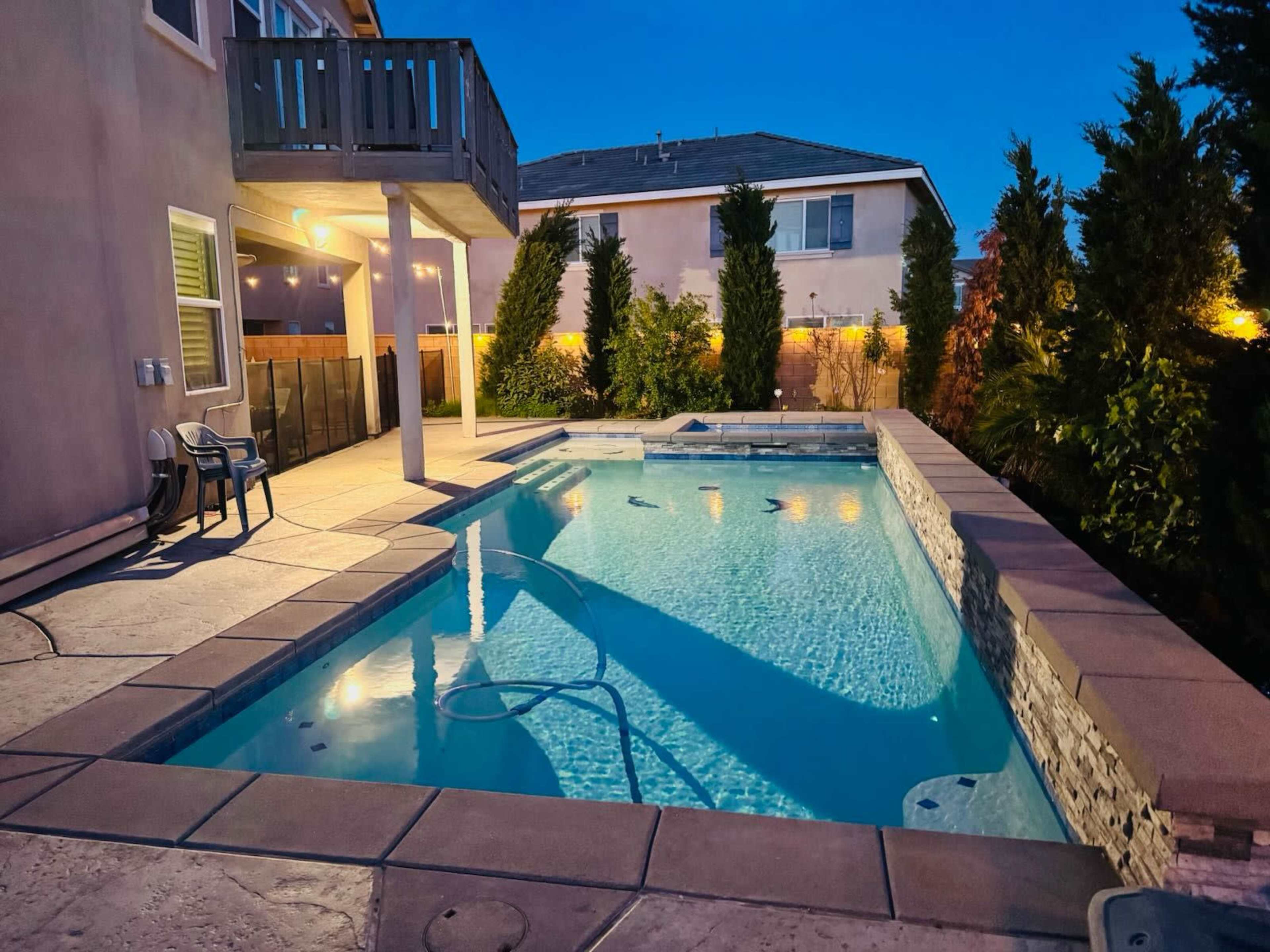 Elegant Home with Pool and Versatile Spaces for Events, Meetings, and Filming Image in Jurupa Valley, Jurupa Valley, CA