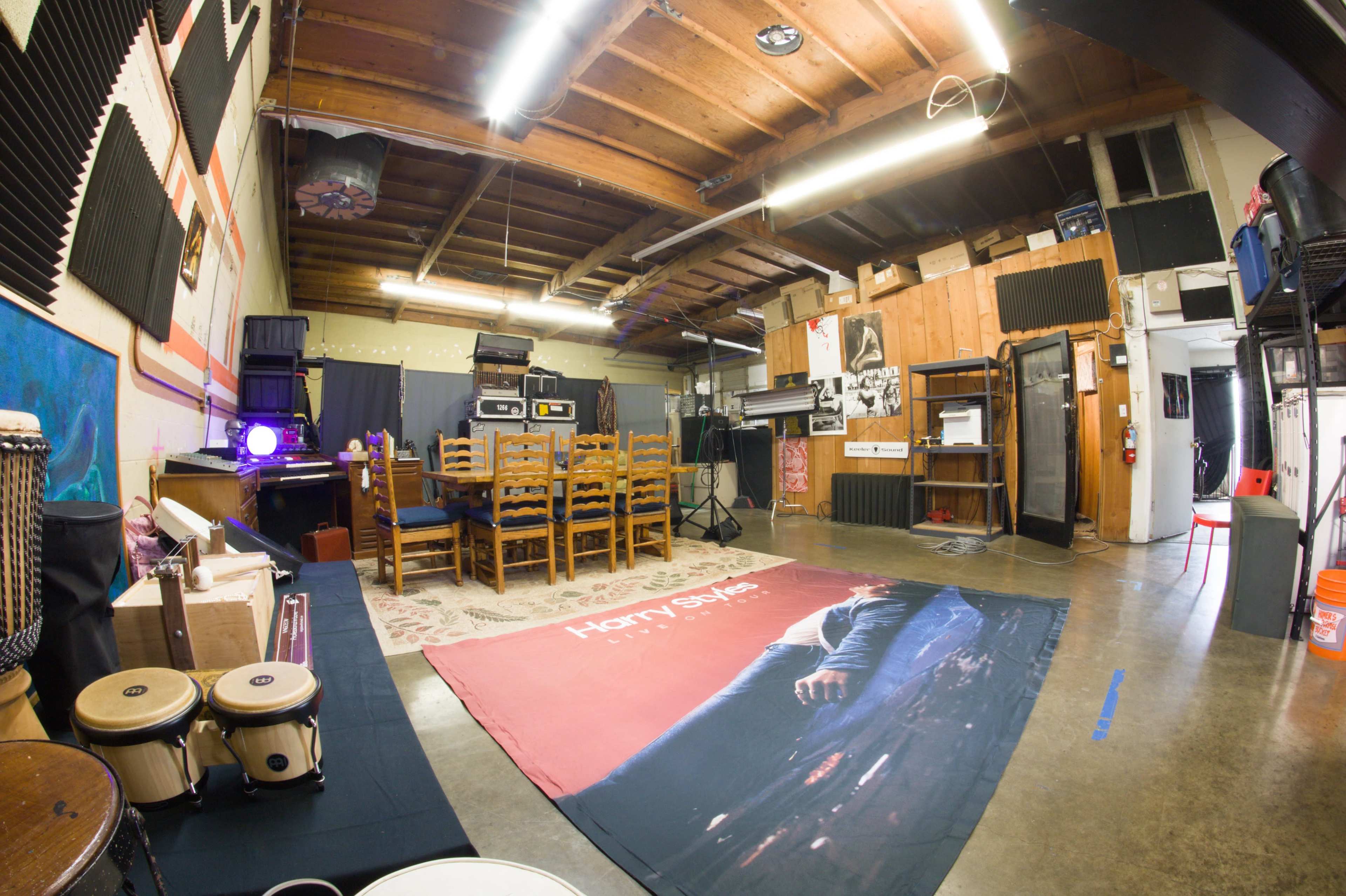 South Bay Multi Scene Industrial Essentials Warehouse Image in Harbor Gateway South, Torrance, CA