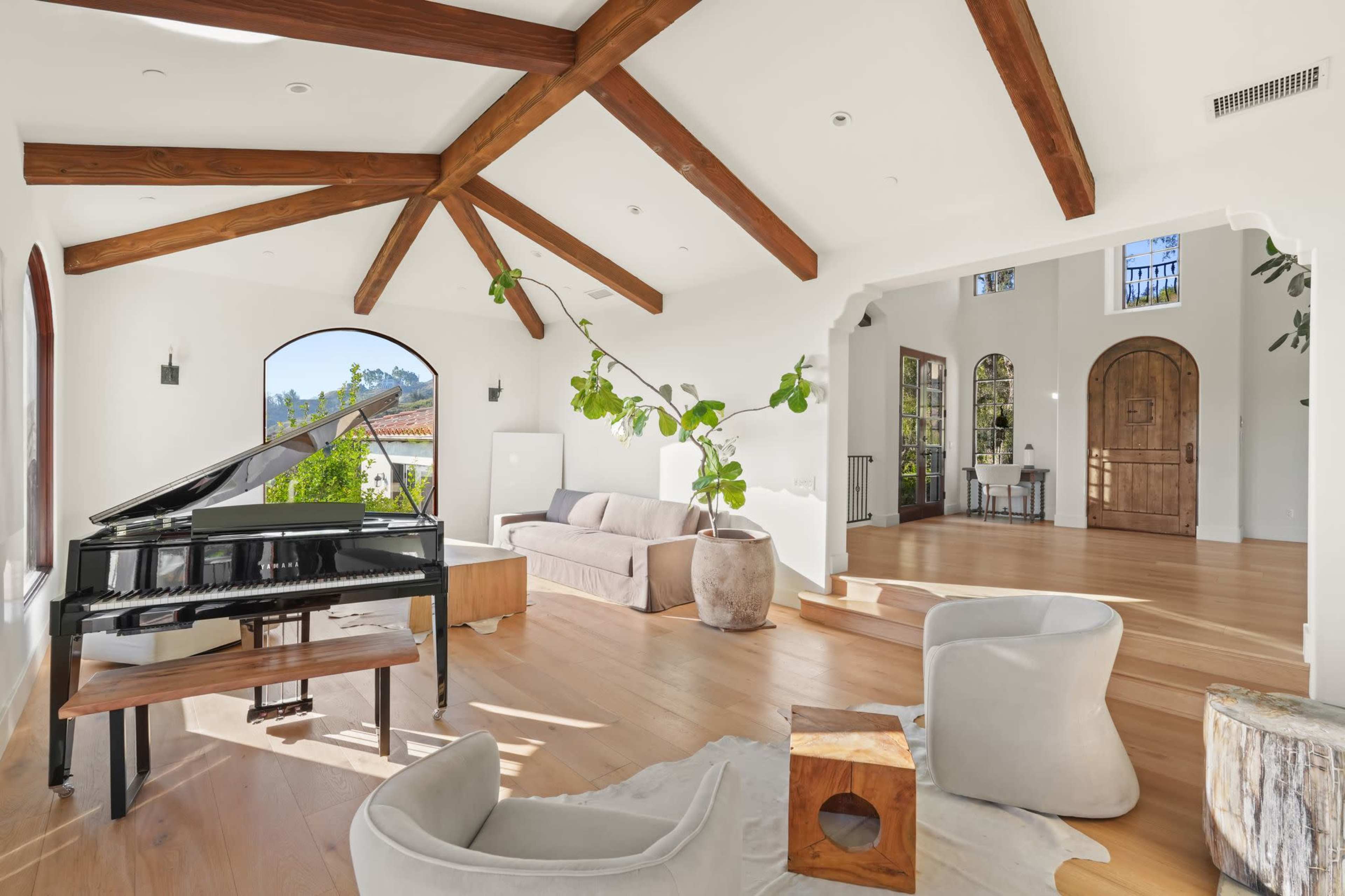 Gorgeous Ocean and Mountain View Villa Image in Topanga, Topanga, CA