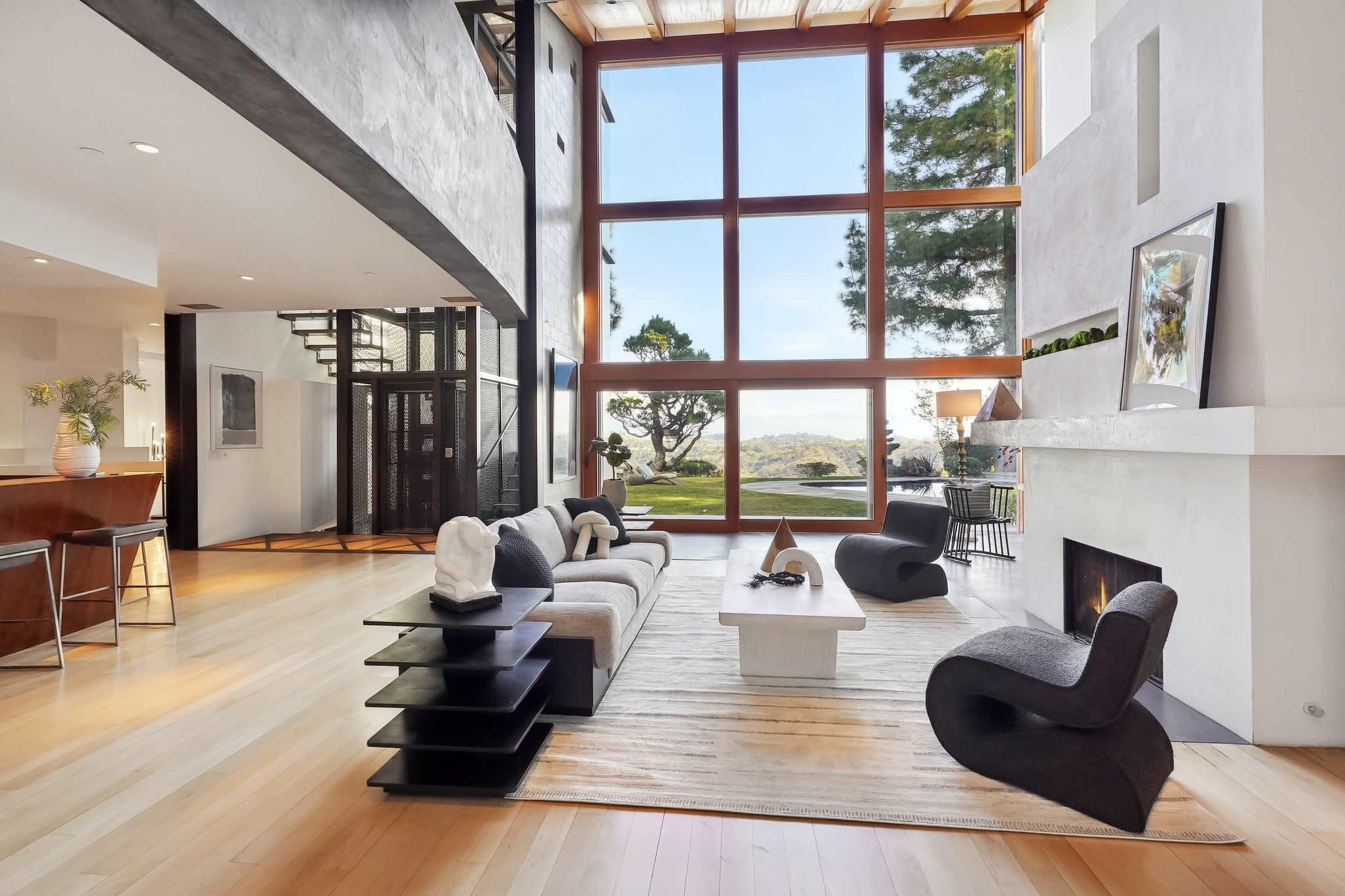 Modern Bright Mansion Lake view with pool in Los Angeles Image in Bel Air, Los Angeles, CA