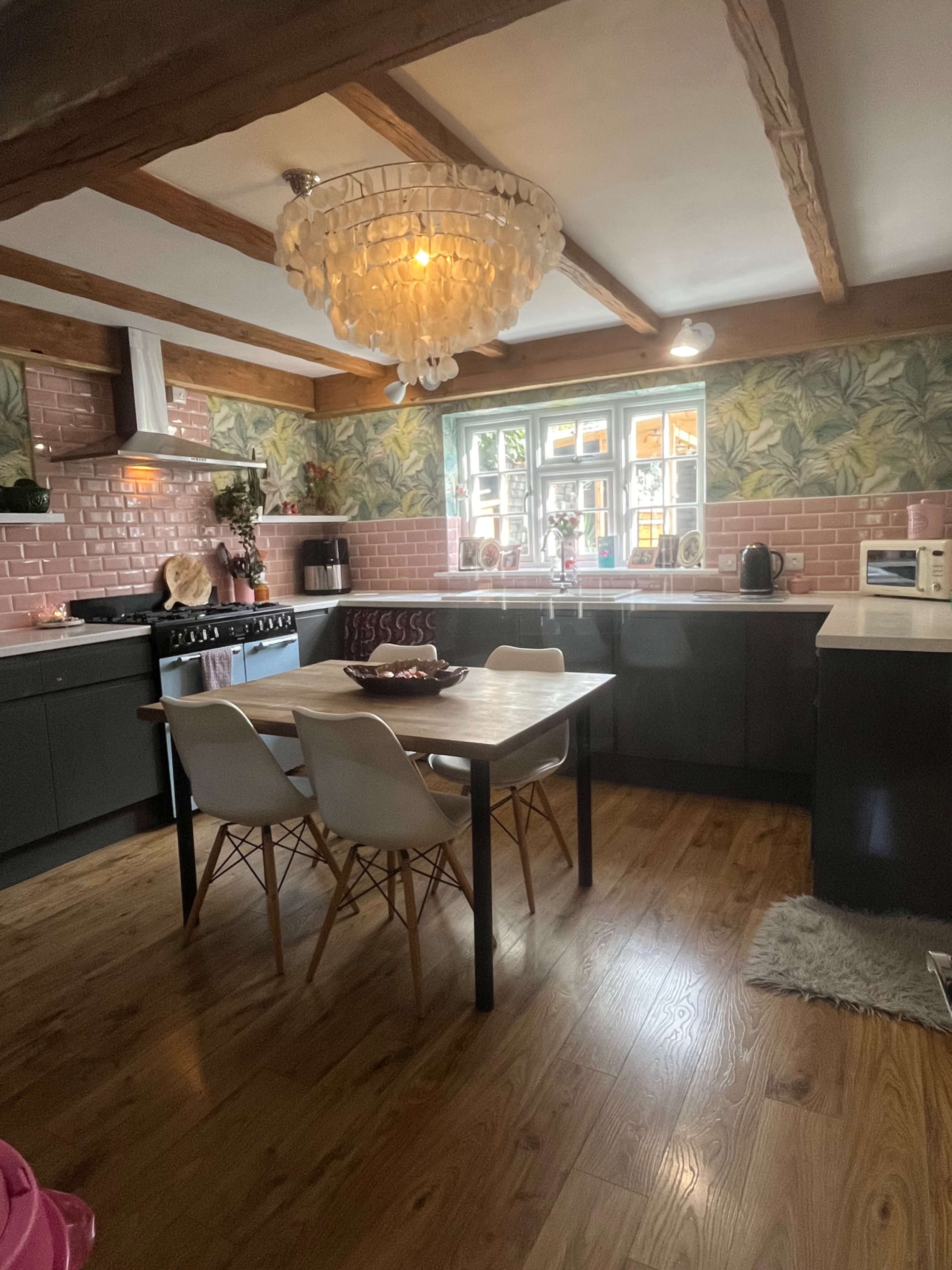 1860s 3 bedroom cottage with quirky interior Image in Heybridge, Heybridge, ENG