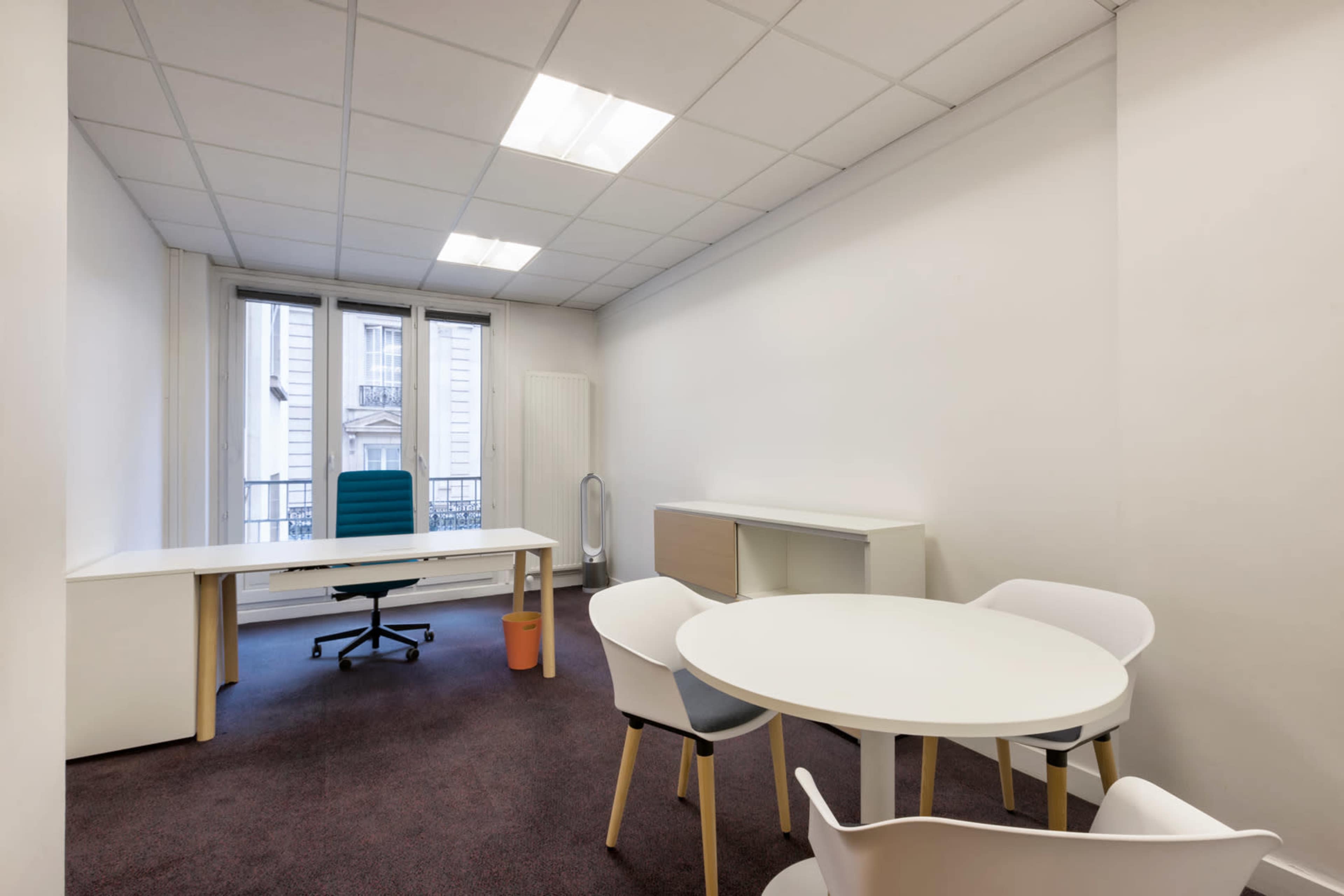 Espace haut de gamme pour tournages - Paris 8ème Image in Saint-Philippe-du-Roule, Paris, 