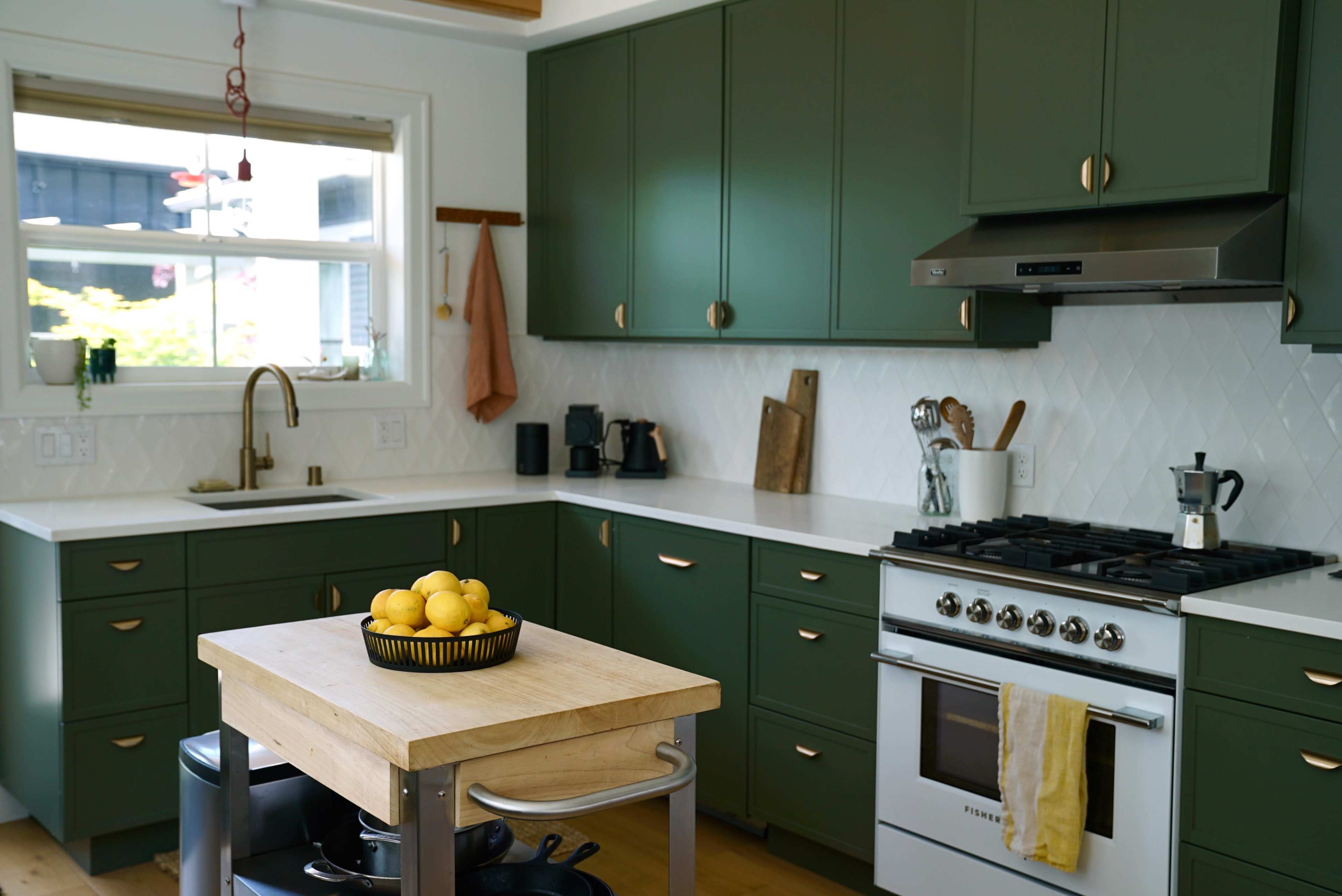 NEW LISTING! Modern, Light-Filled Green Lake Home Image in Green Lake, Seattle, WA