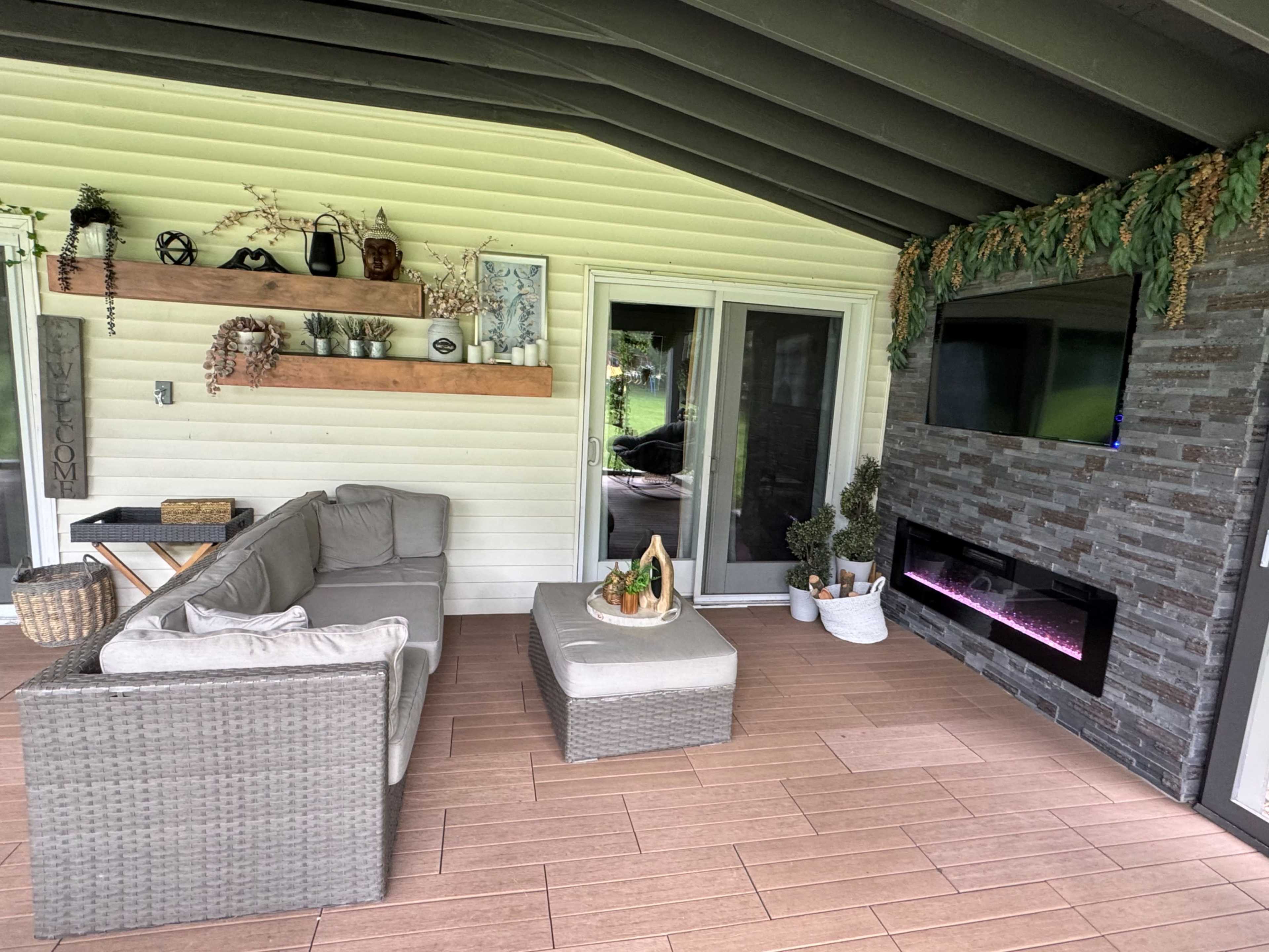 Romantic patio with large backyard Image in Wyckoff, Wyckoff, NJ