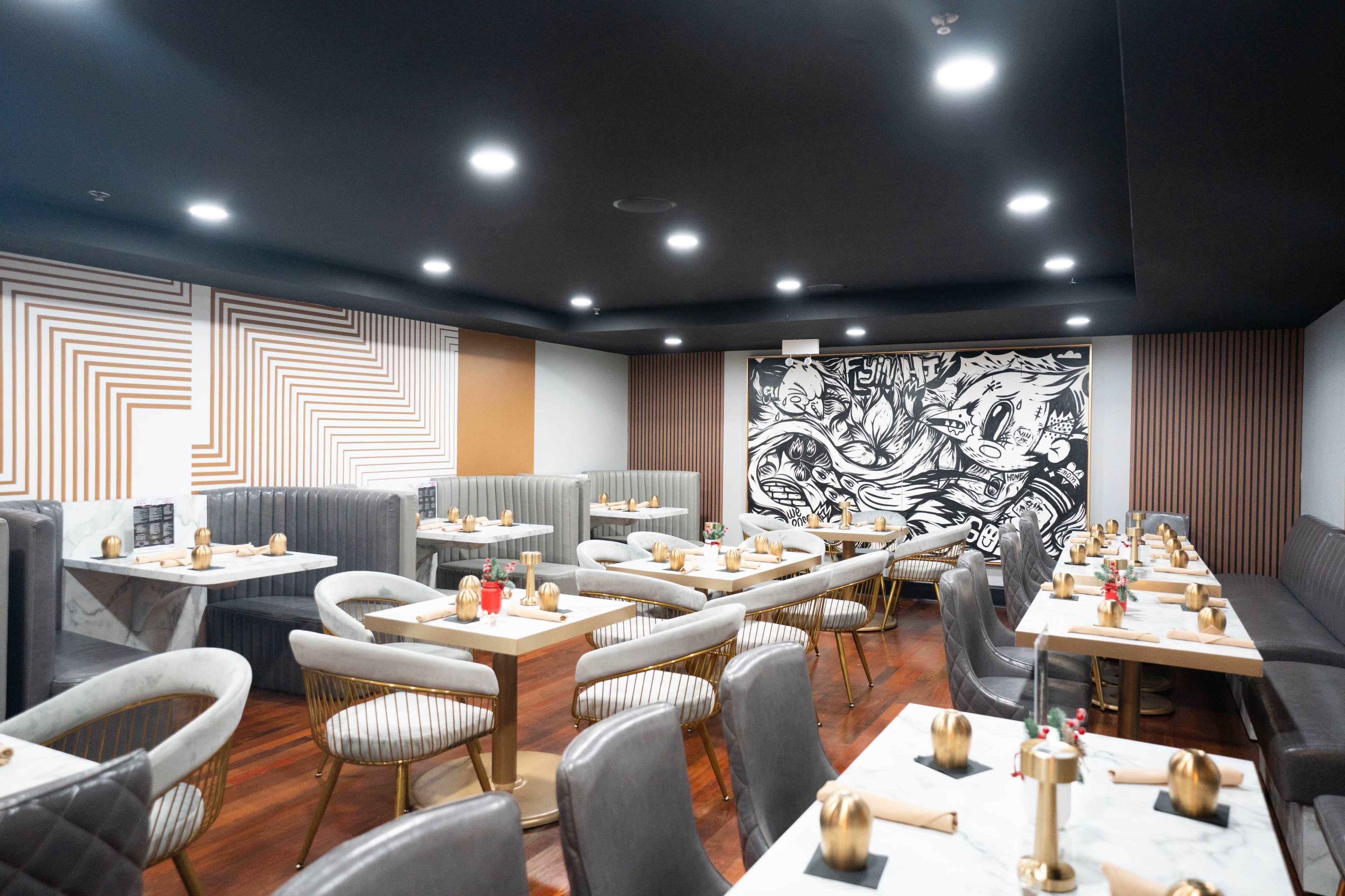 Chic Stylish Downtown Event Space with Bar Image in Near North Side, Chicago, IL