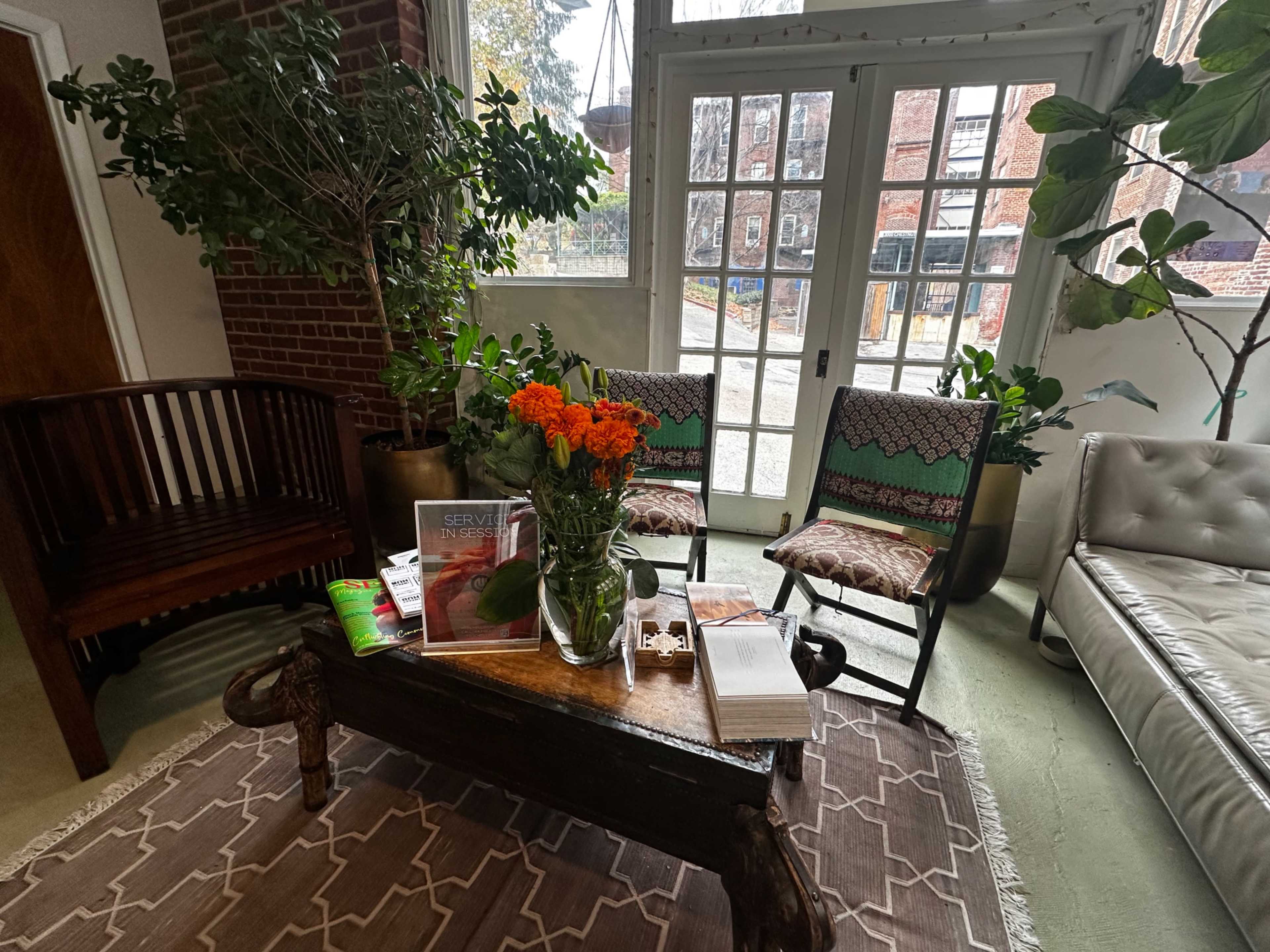 Stunning Industrial Studio with hardwood floors & high ceilings. Image in Hampden, Baltimore, MD