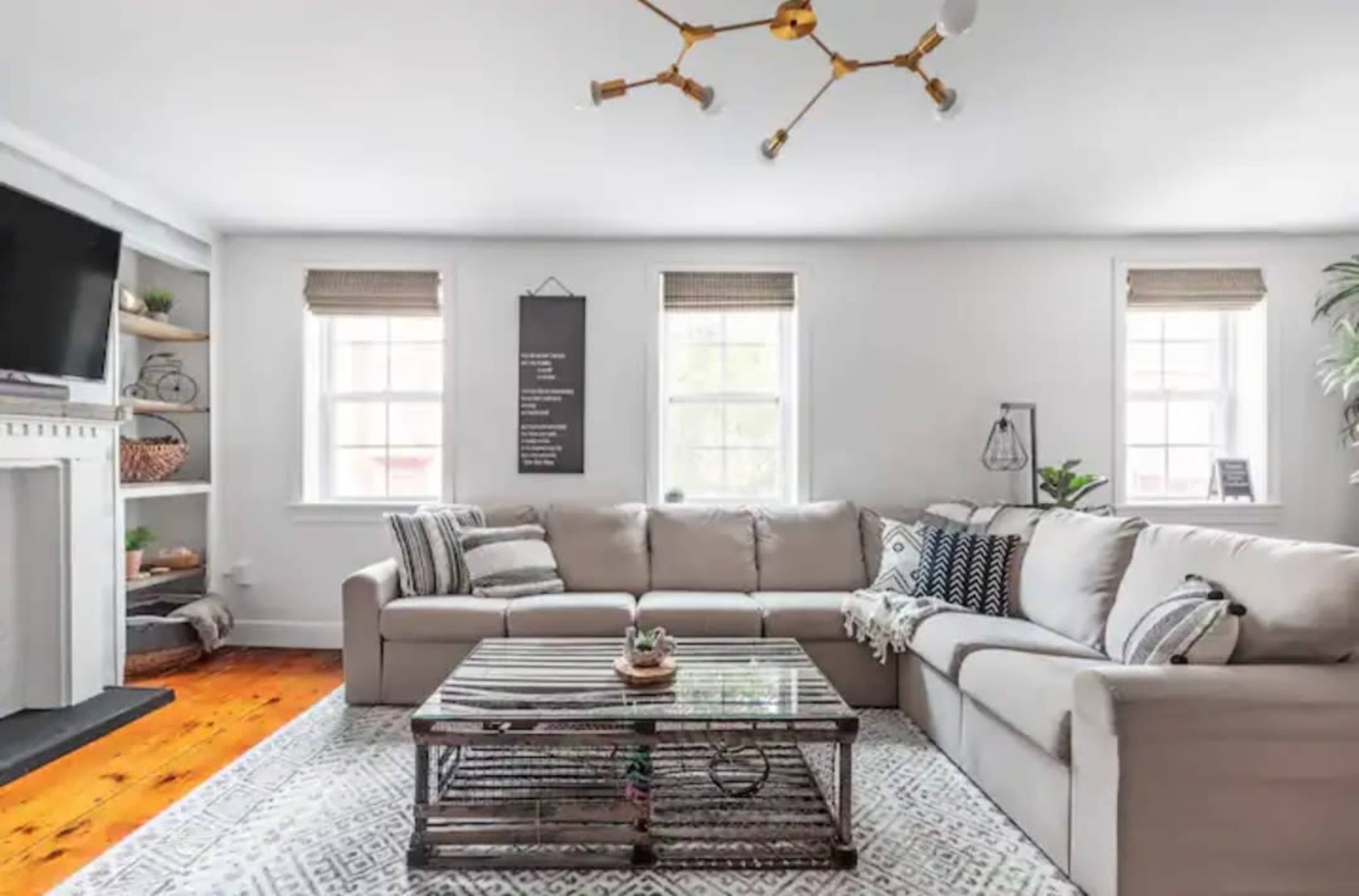 A Magnificent Designer Home Image in Troy, Troy, NY