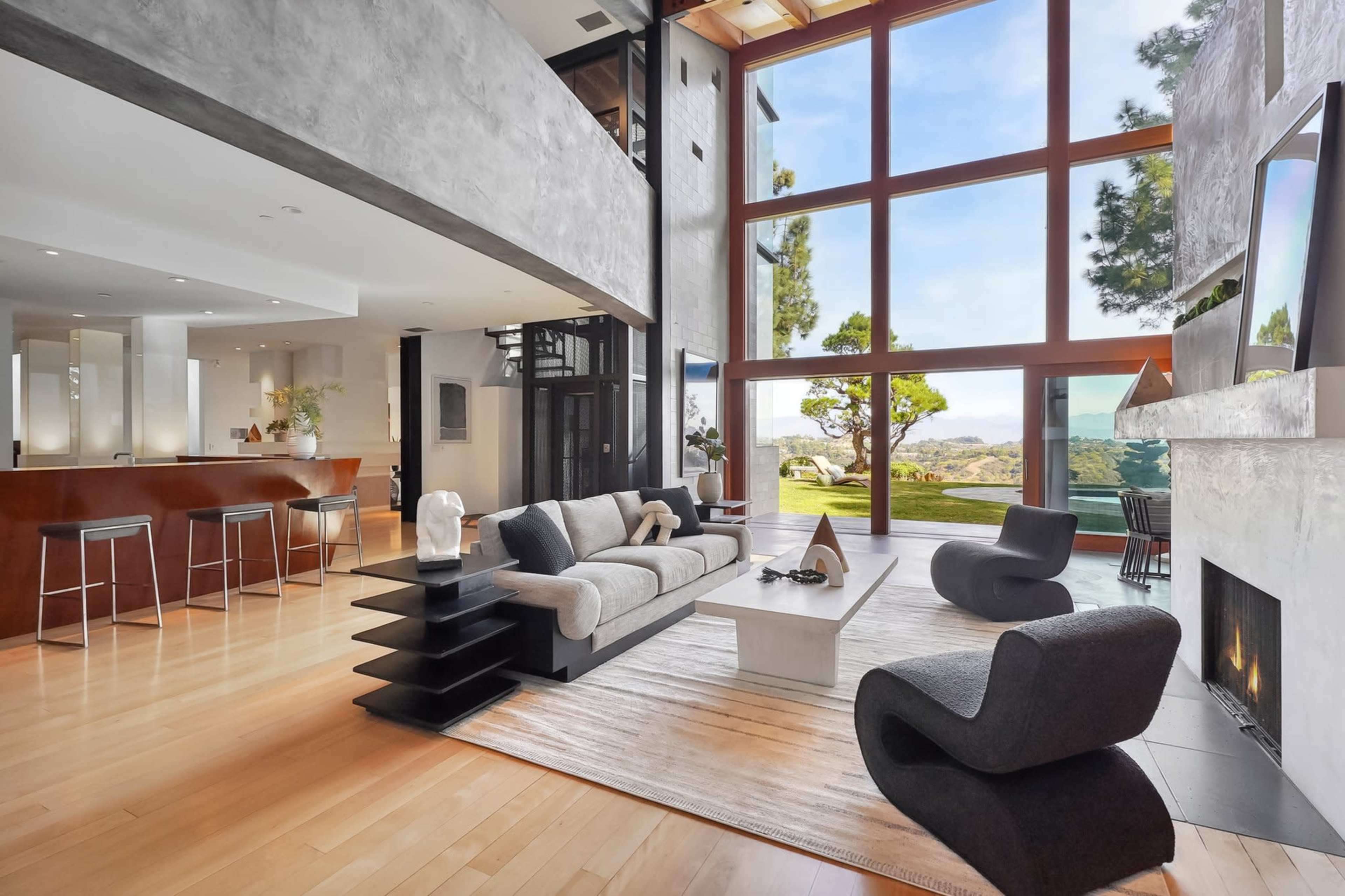 Modern Bright Mansion Lake view with pool in Los Angeles Image in Bel Air, Los Angeles, CA