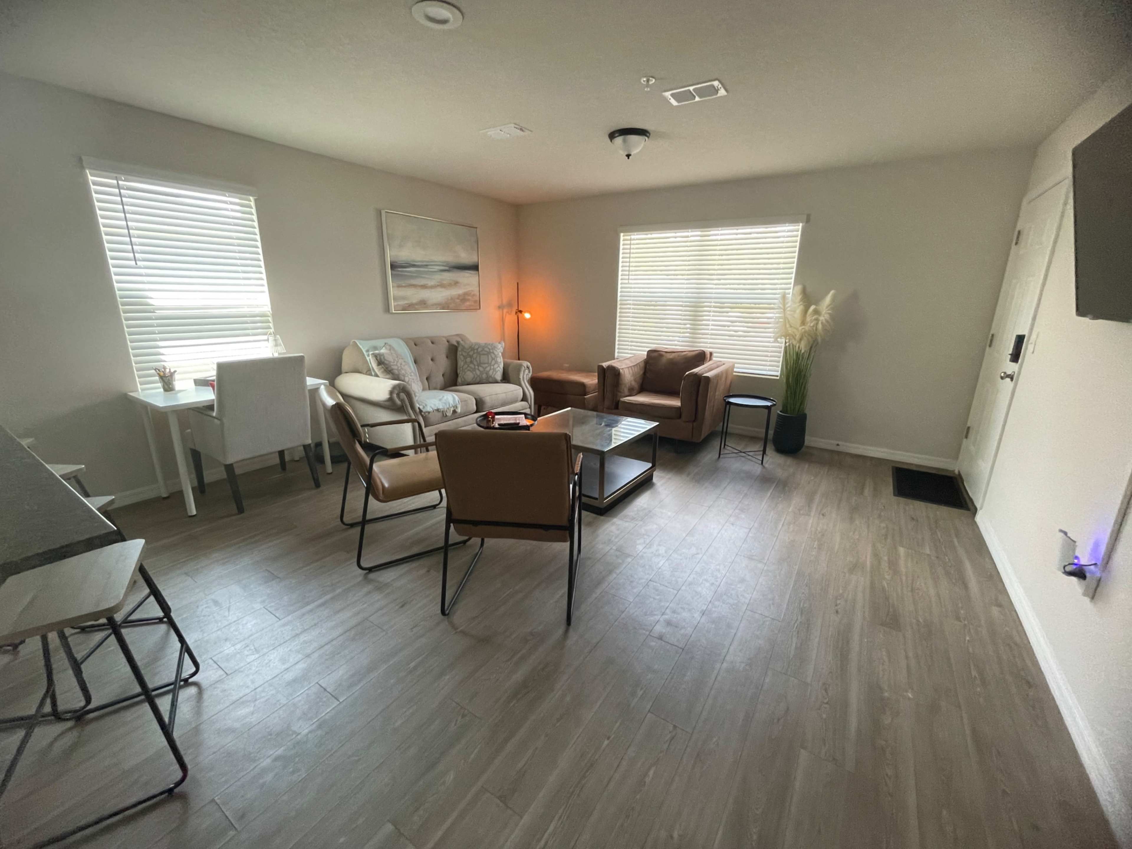 Westide roomy condo Image in Oak Hill, Jacksonville, FL
