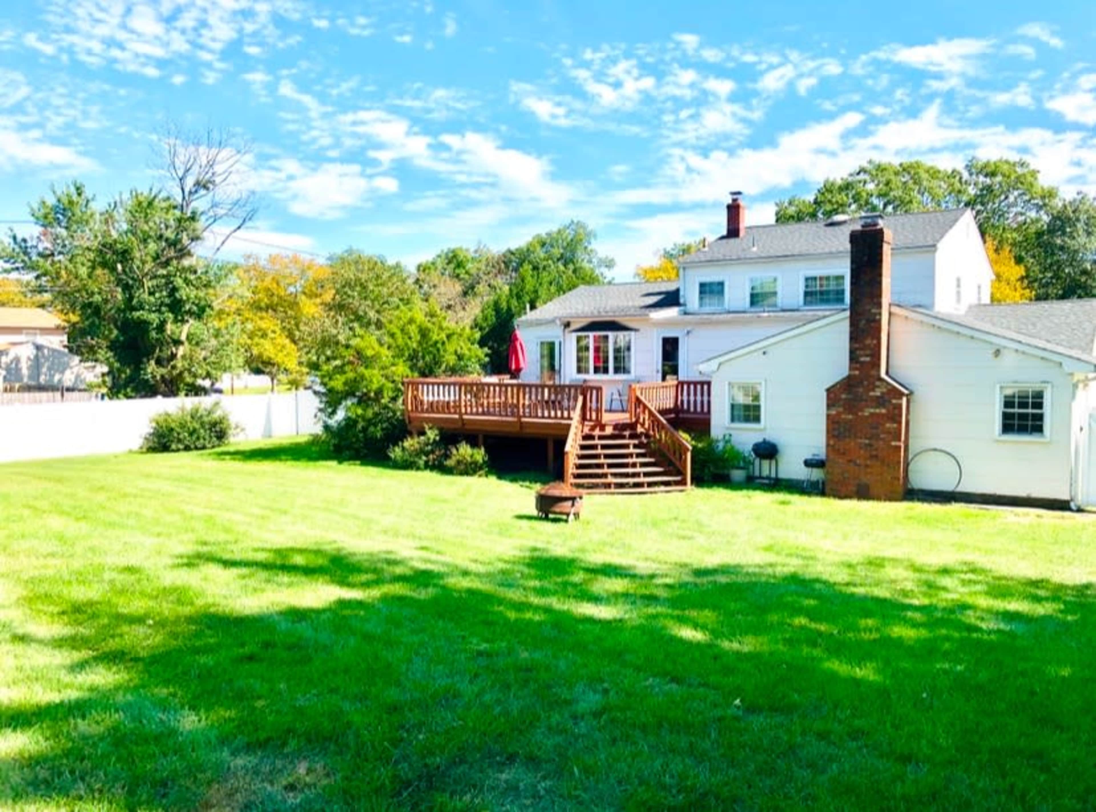 Large backyard, perfect for your event Image in Somerset, Somerset, NJ