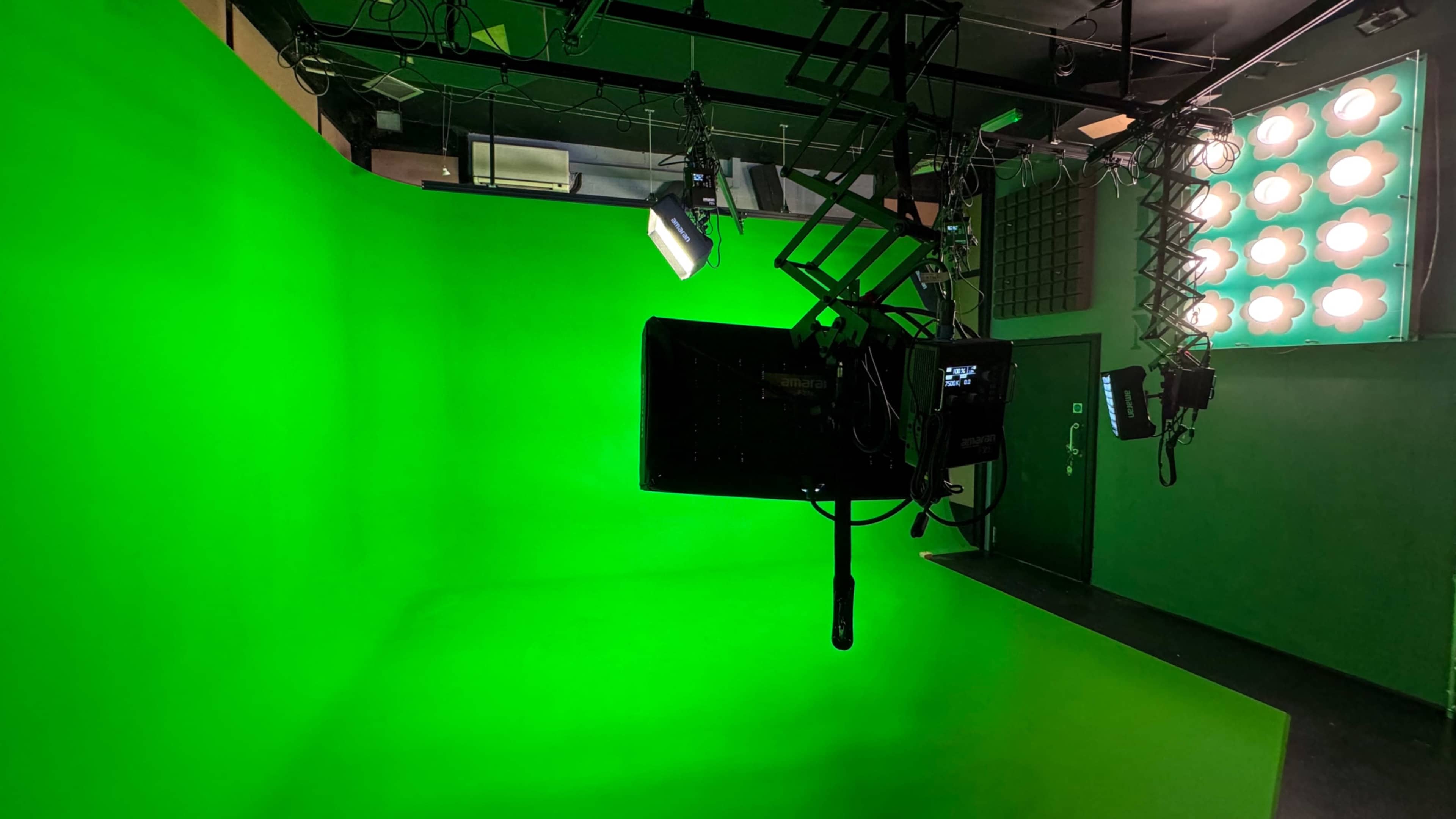 Green Screen Studio with 24hour access Image in Willesden, London, ENG