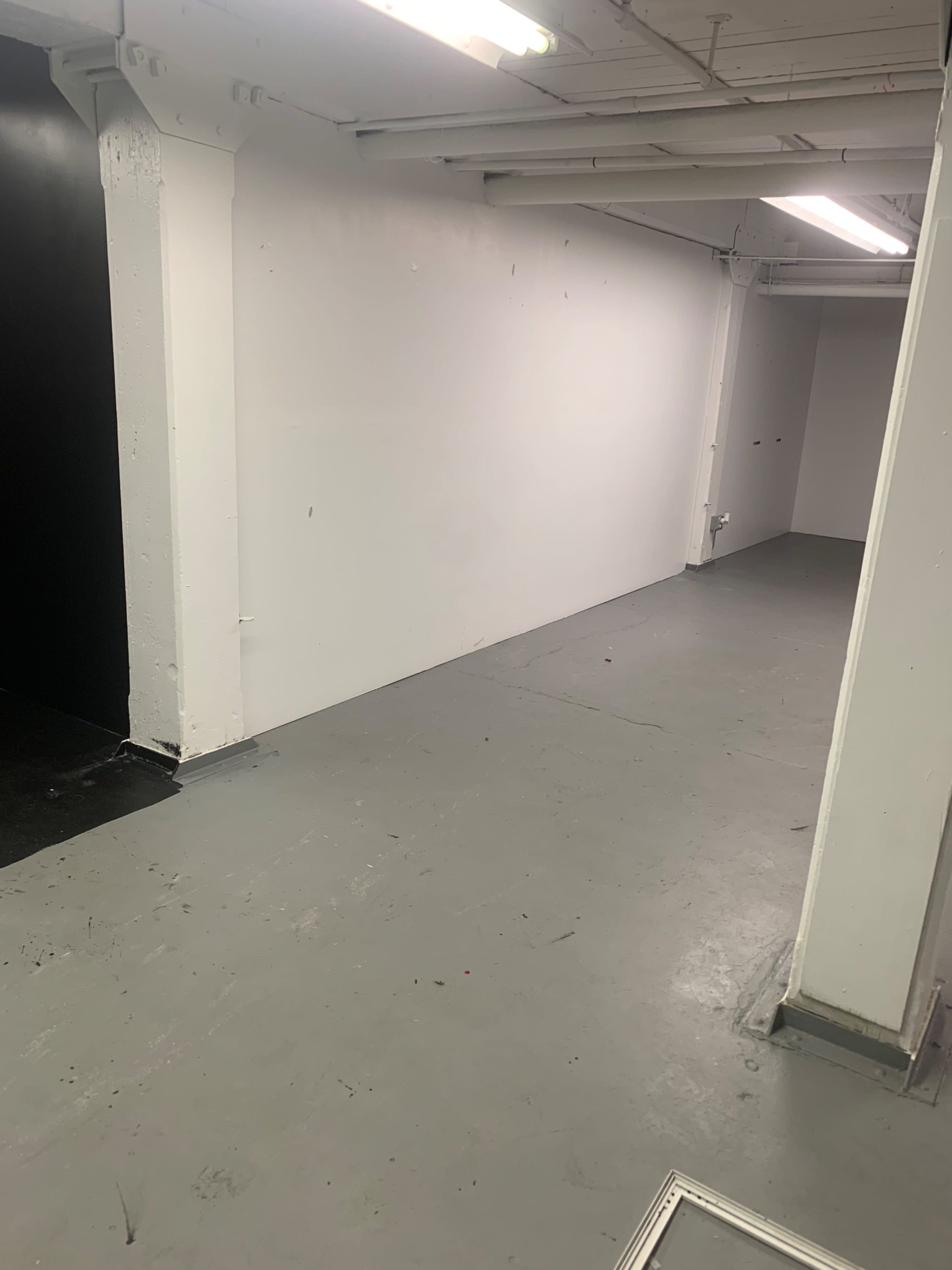 Loft, studio, dance hall kind of space. With much room & everything in it is interchangeable for your own preference & can also be taken out if needed completely empty Image in East End, Bridgeport, CT