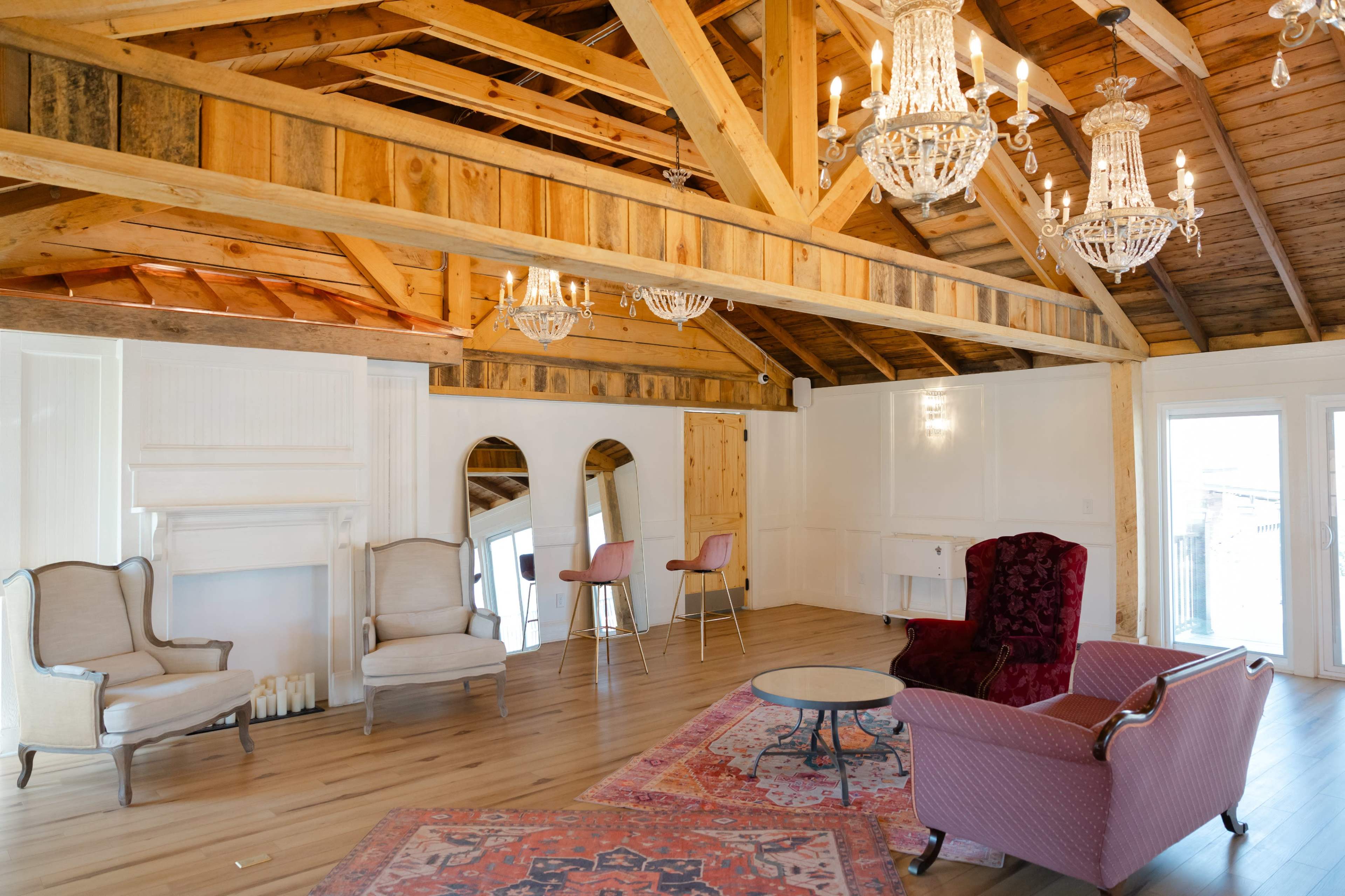 Elegant 1920s Farmhouse Event Space Image in , Monroe, NC