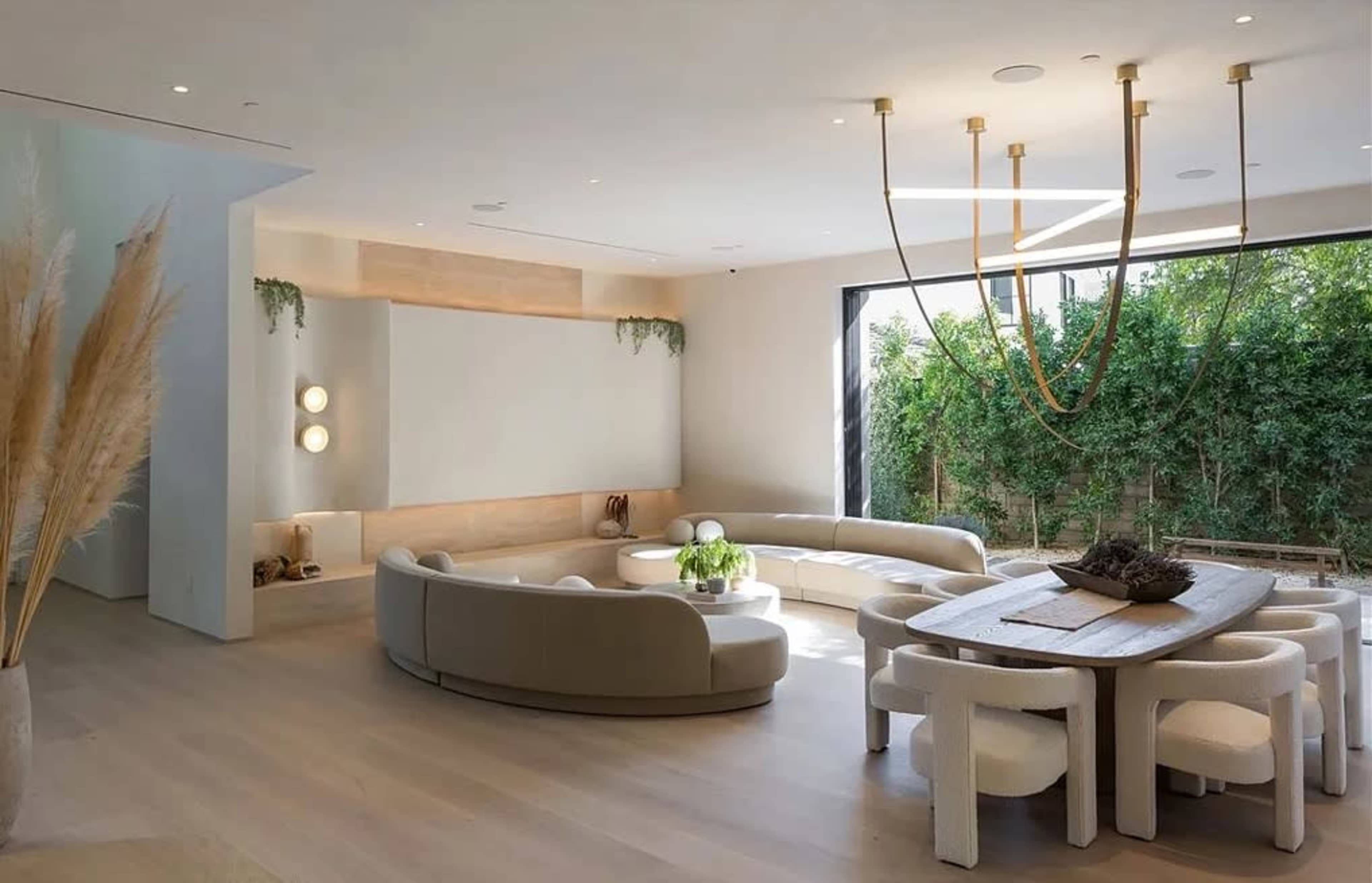 MODERN ZEN OASIS WITH LUXE COURTYARD Image in Encino, Los Angeles, CA
