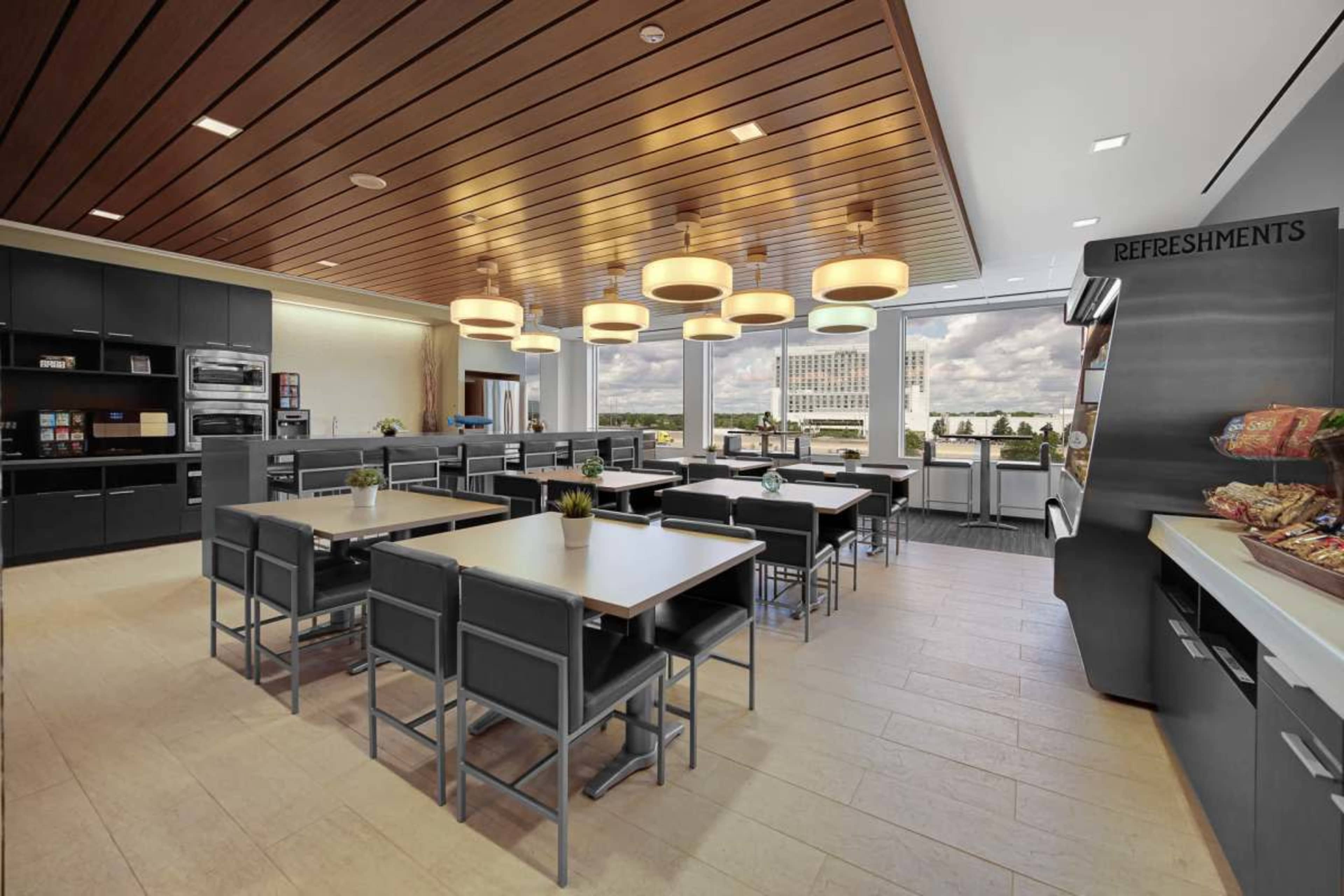 Professional Boardroom Near O'hare Airport Image in Schaumburg Township, Schaumburg, IL