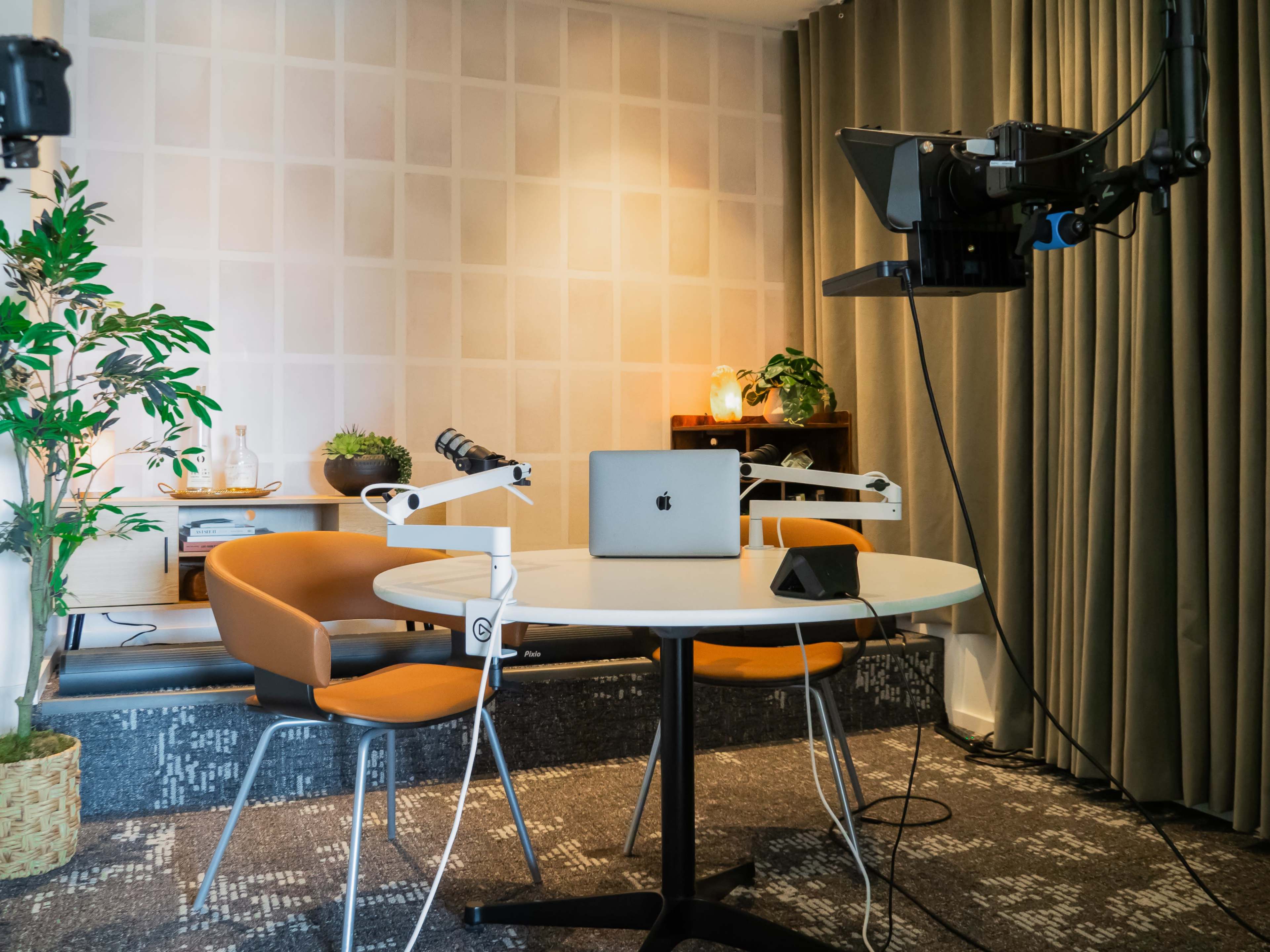 Bright and Open Workspace in the Heart of Downtown Austin - Podcast space Image in Downtown Austin, Austin, TX