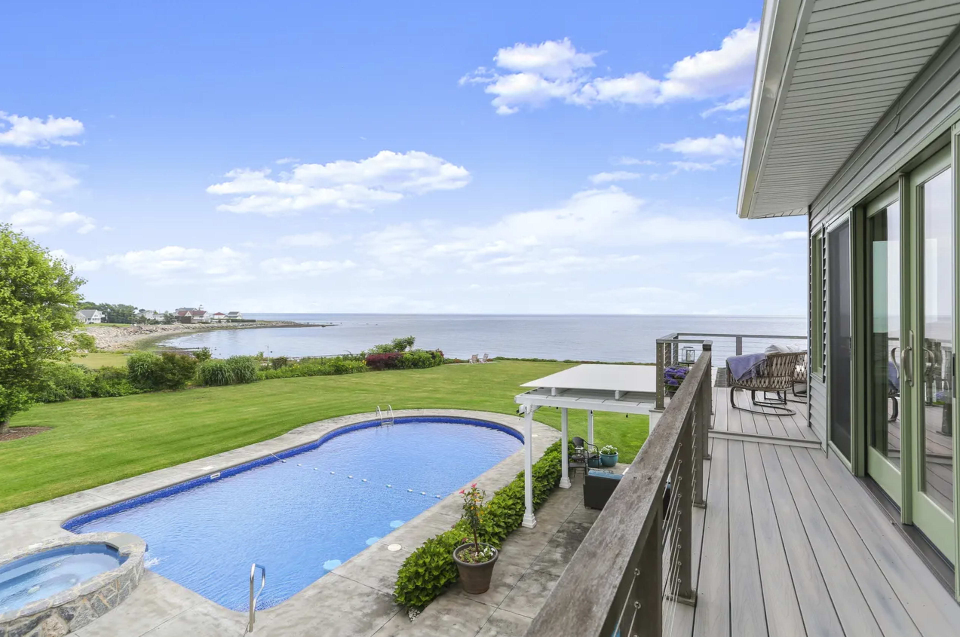 Mid Century Modern Waterfront Retreat w Pool/Spa Image in Lordship, Stratford, CT