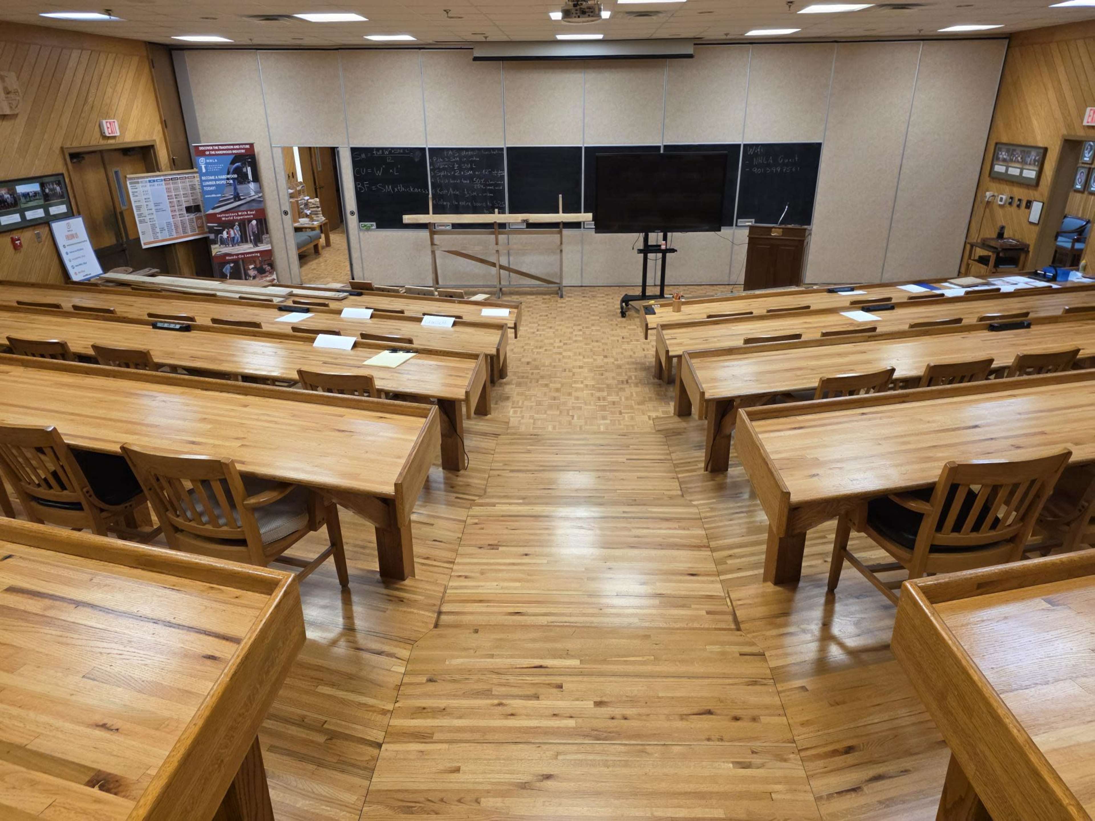 Elevated Classroom or Auditorium Image in , Memphis, TN