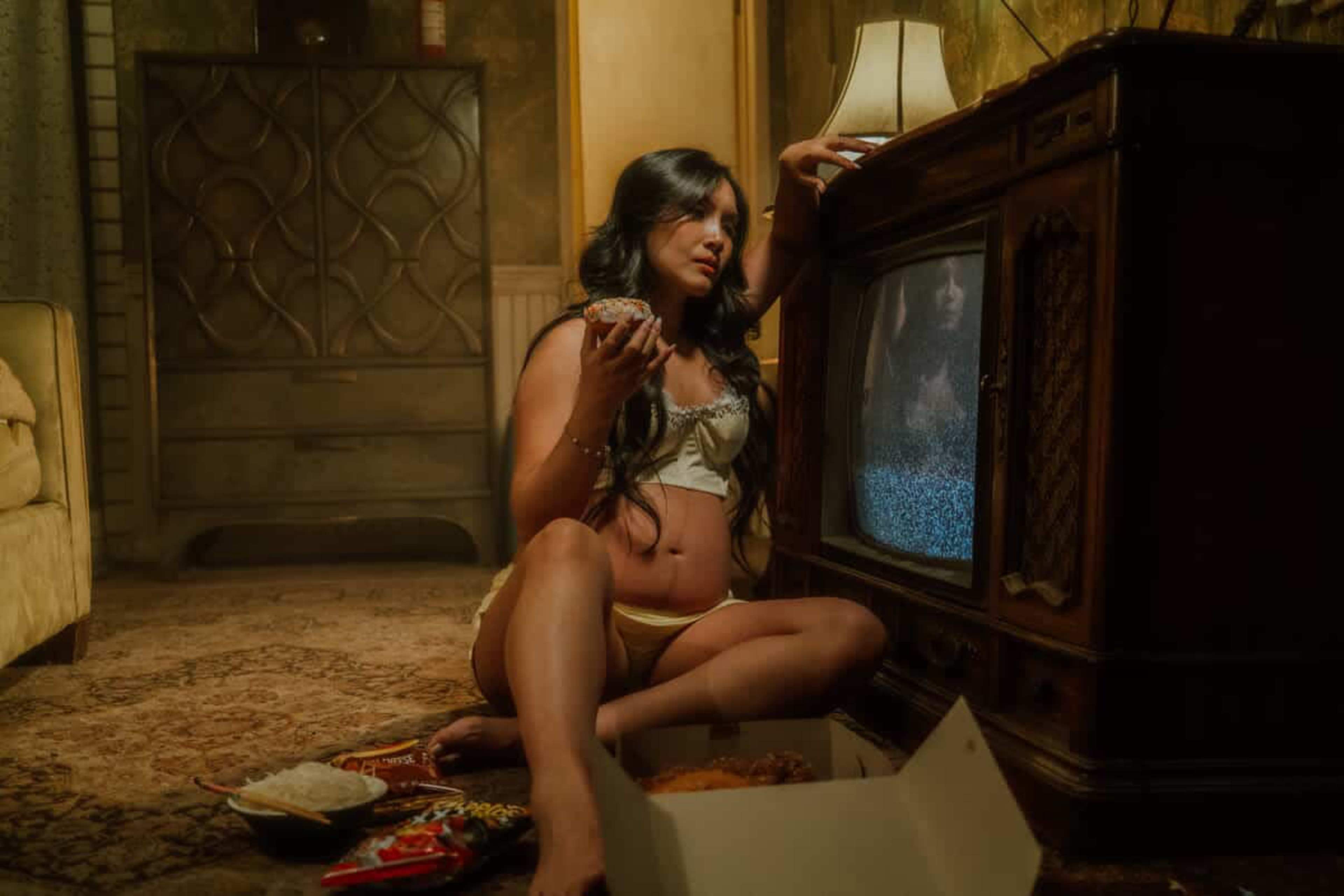 Grandma's Dingy apartment Image in Van Nuys, van nuys, CA