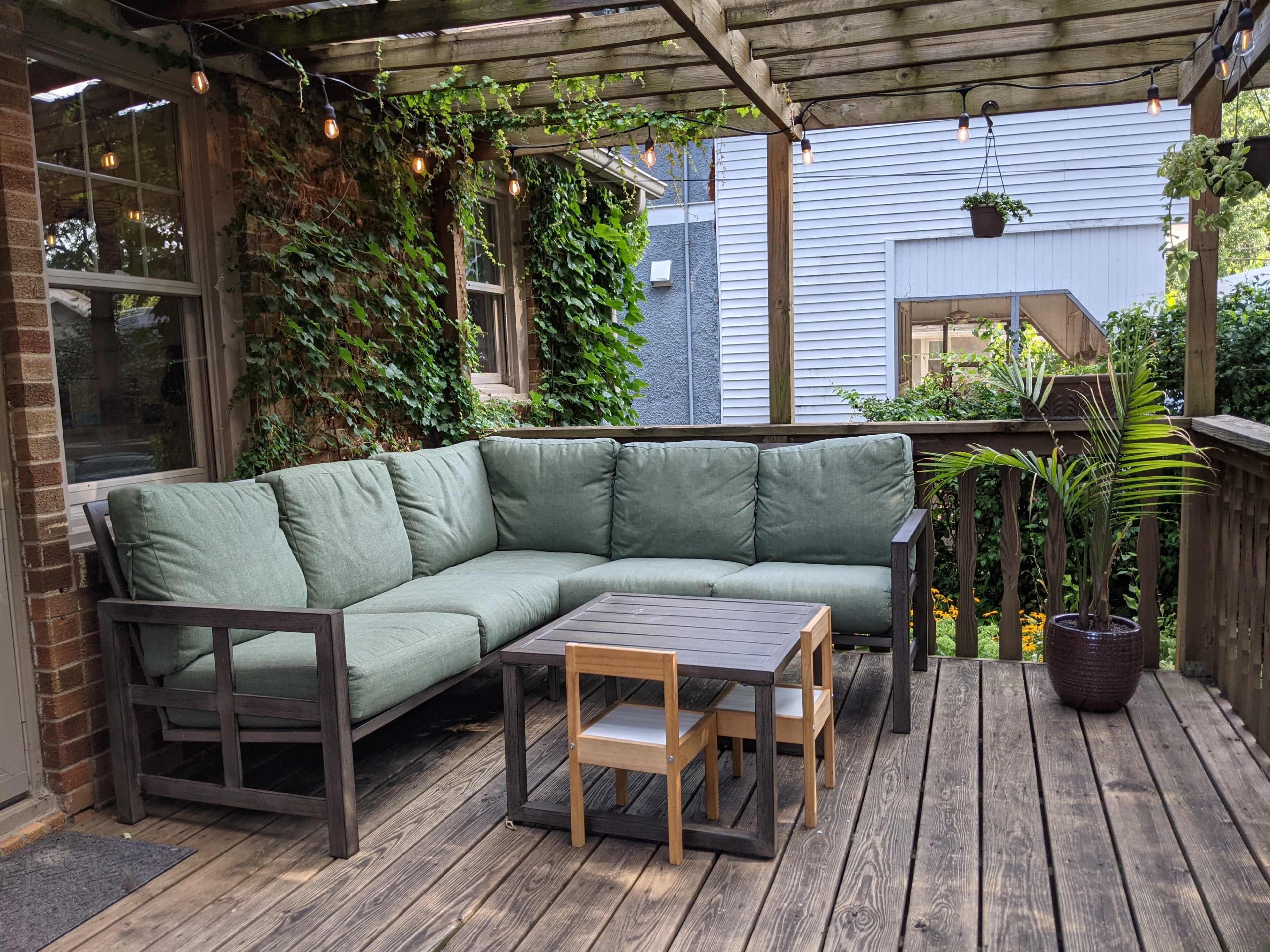 Lovely Backyard in Beaverdale with Pergola Porch, Perfect for Photo and Video Shoots Image in Drake, DES MOINES, IA