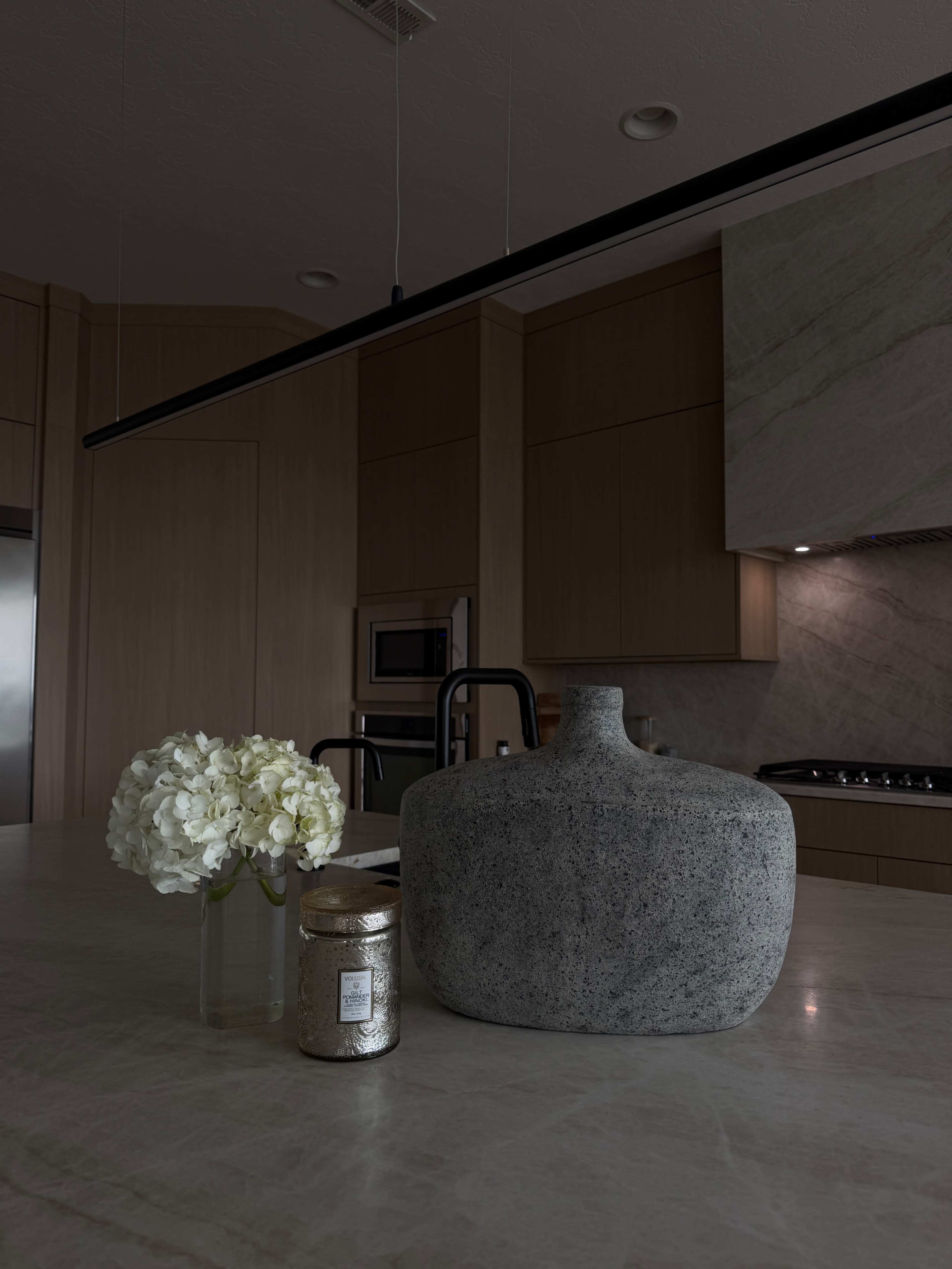 Gorgeous kitchen and living room Image in Kennewick, Kennewick, WA