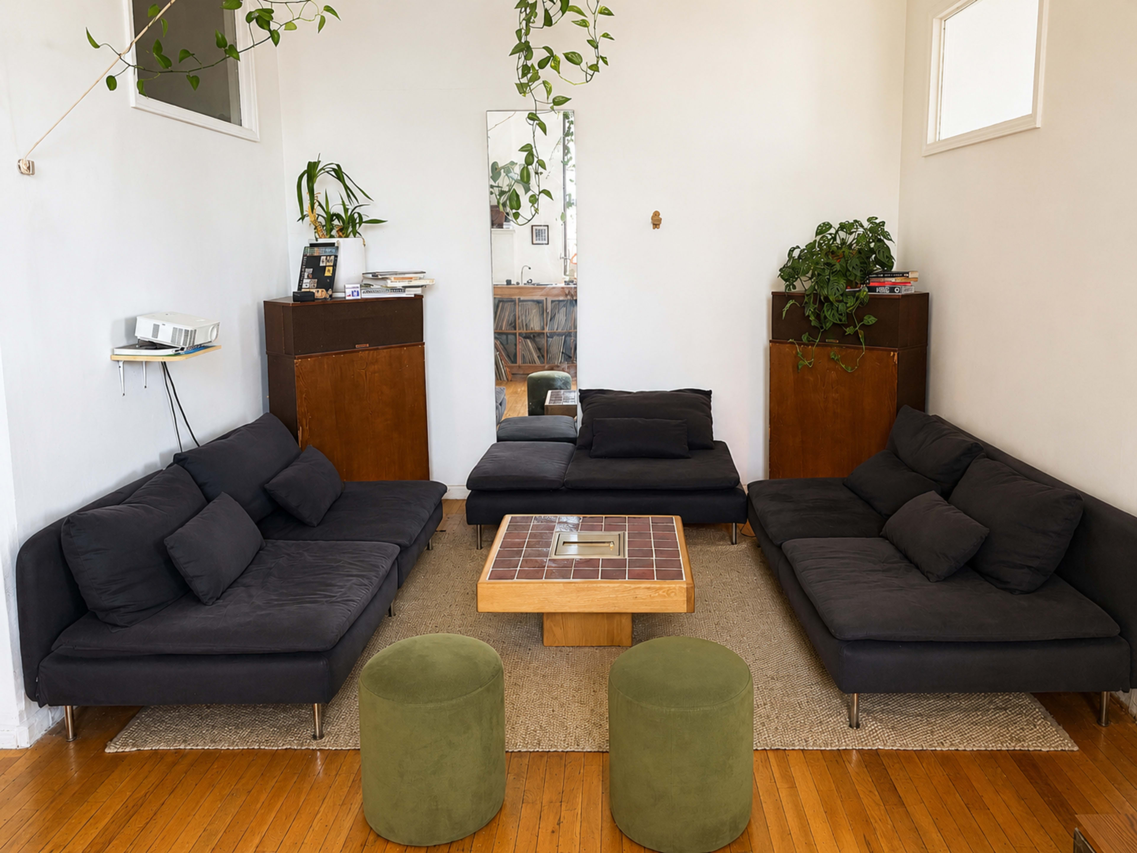 Brooklyn loft with Skyline view, Tropical plants and Outdoor terrace Image in Bedford-Stuyvesant, New York, NY