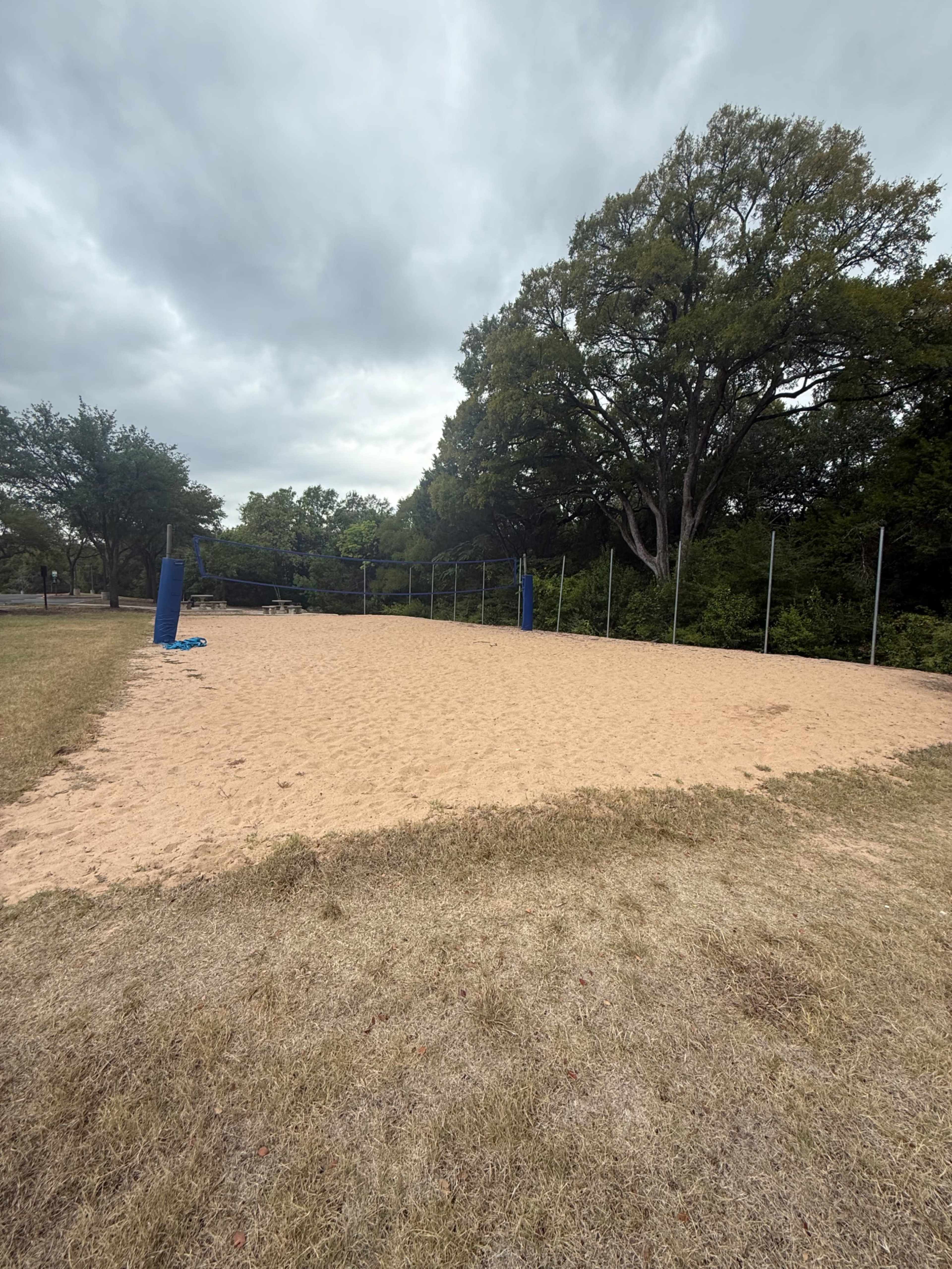 Outdoor Sand Volleyball Court in NW Austin – Lakewood on the Park Image in Pioneer Valley, Austin, TX