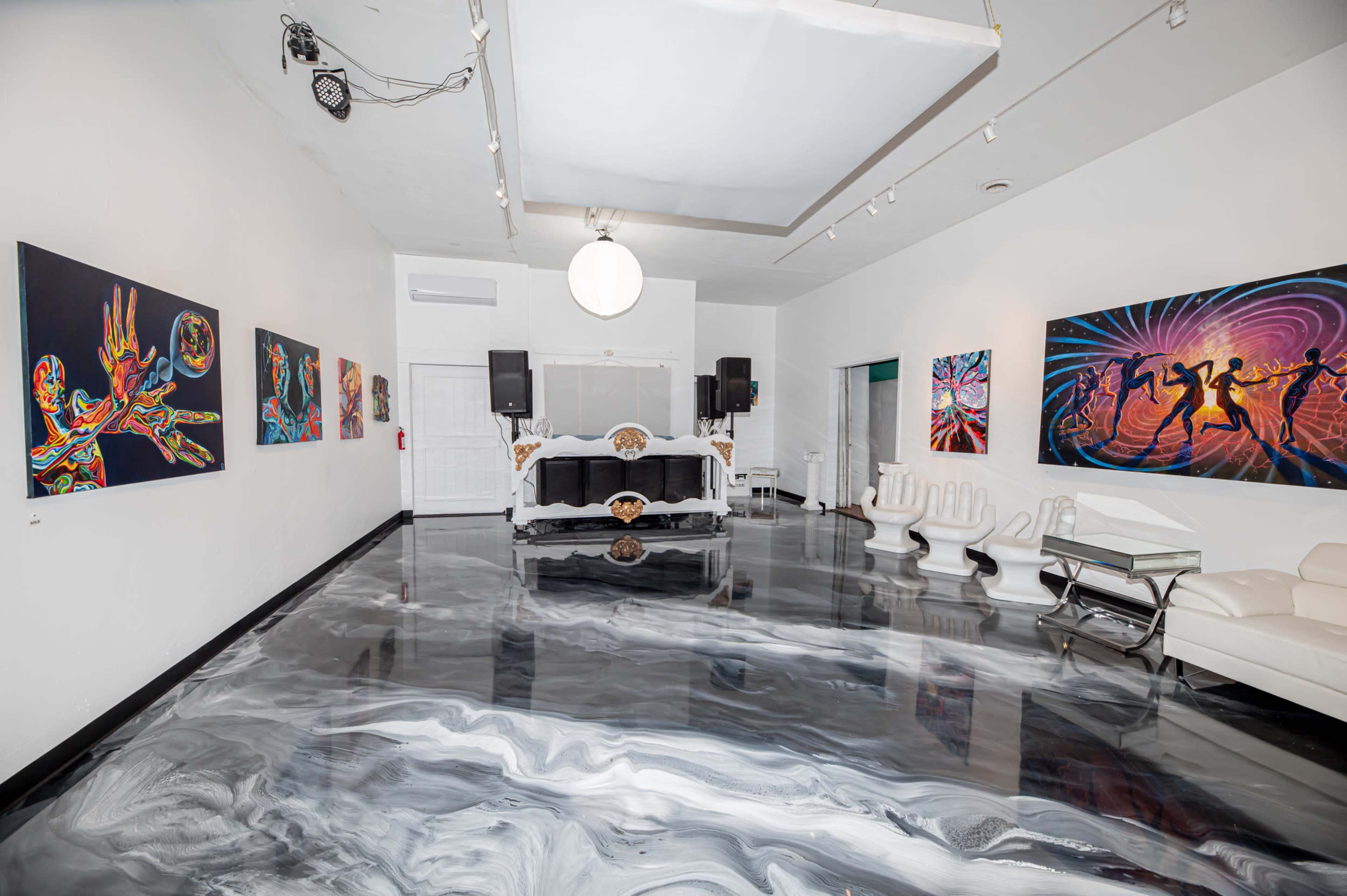 Ocean Beach Gallery Event Space Unique Atmosphere Image in Point Loma, San Diego, CA