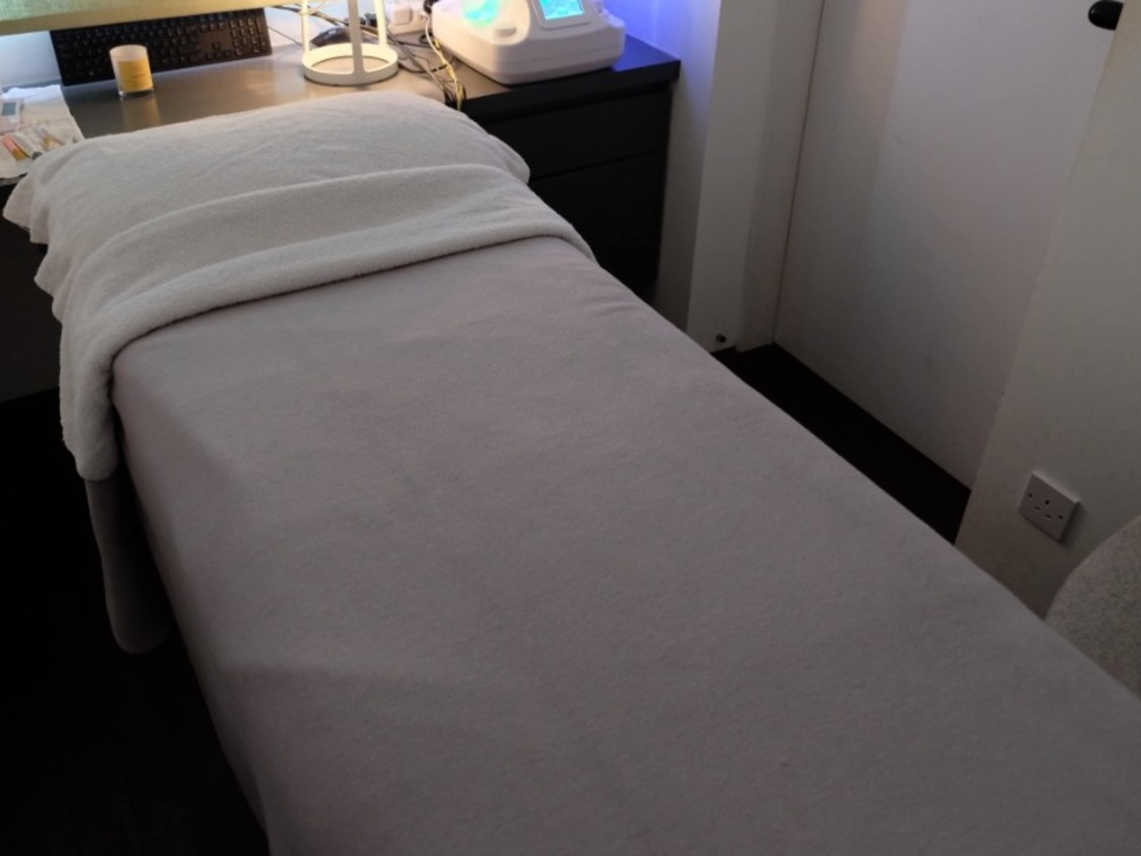 Massage Bed