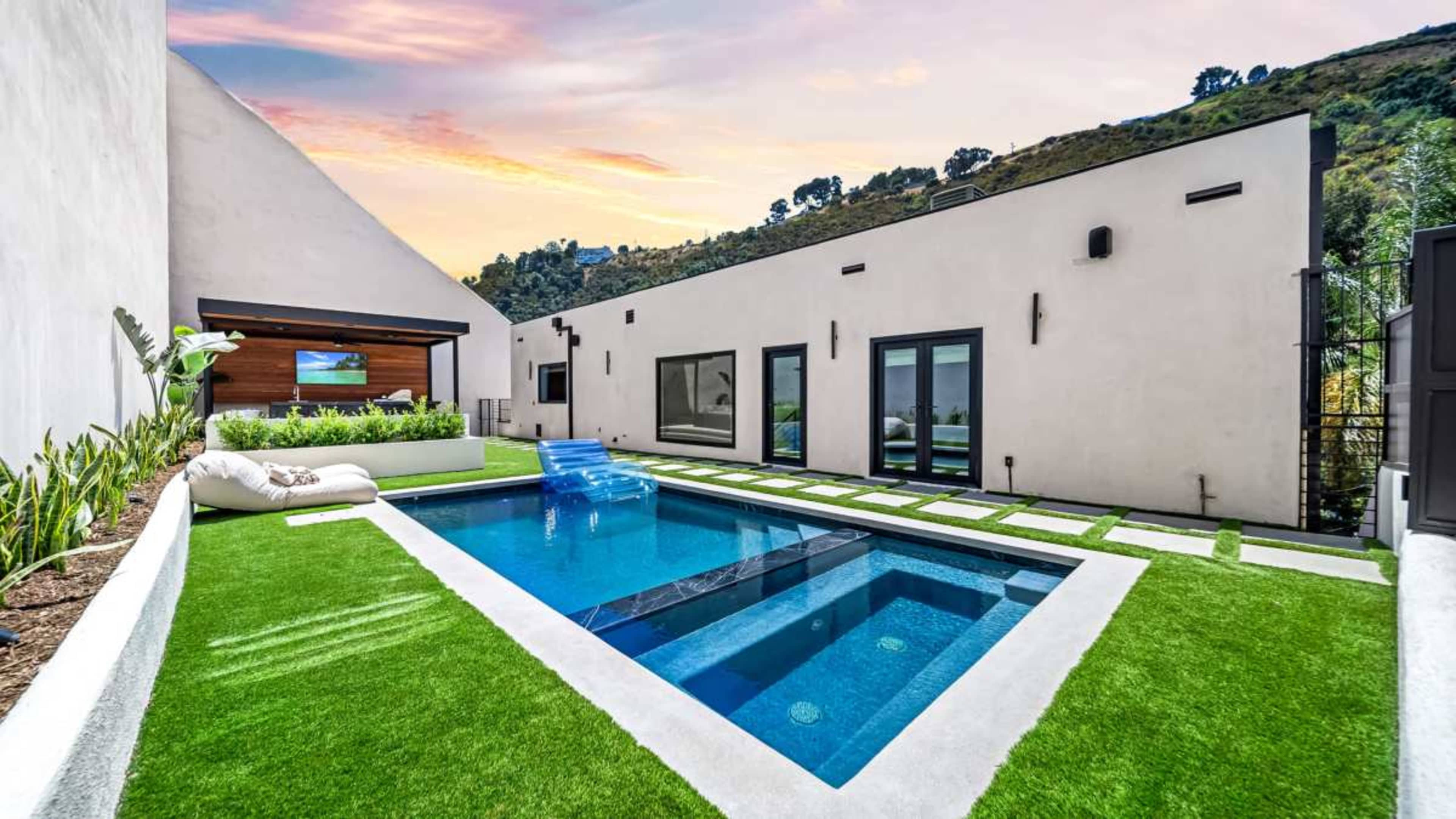 Beverly Hills Hideaway Image in Beverly Crest, Beverly Hills, CA