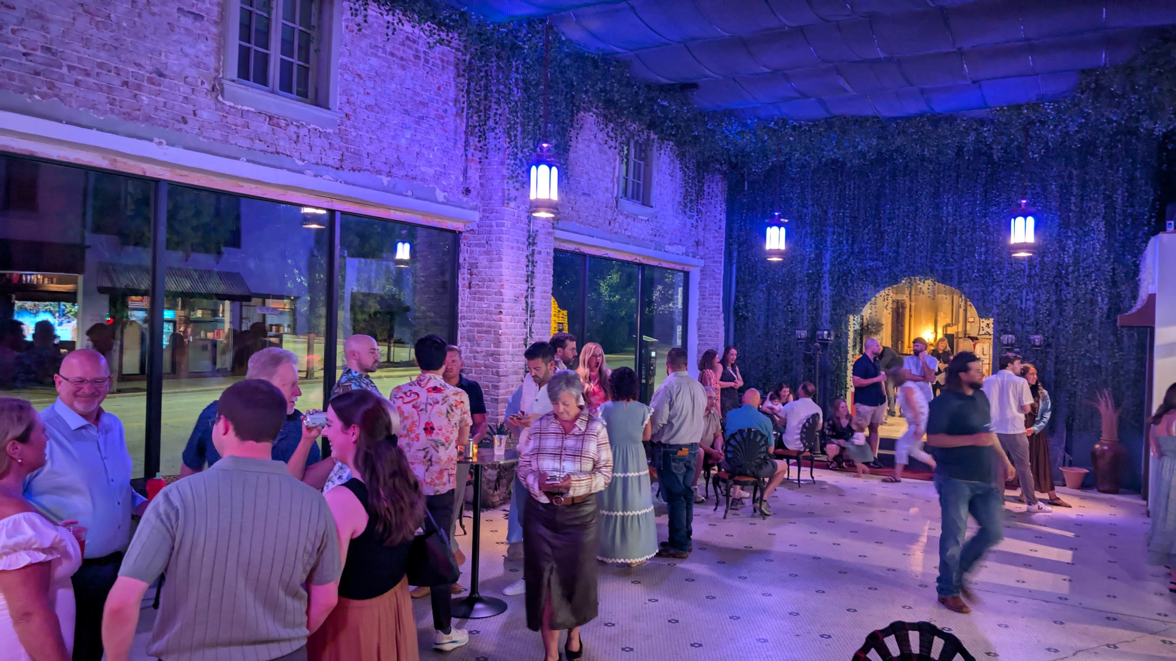 Midtown Cafe & Automotive Gallery Image in Midtown, St. Louis, MO